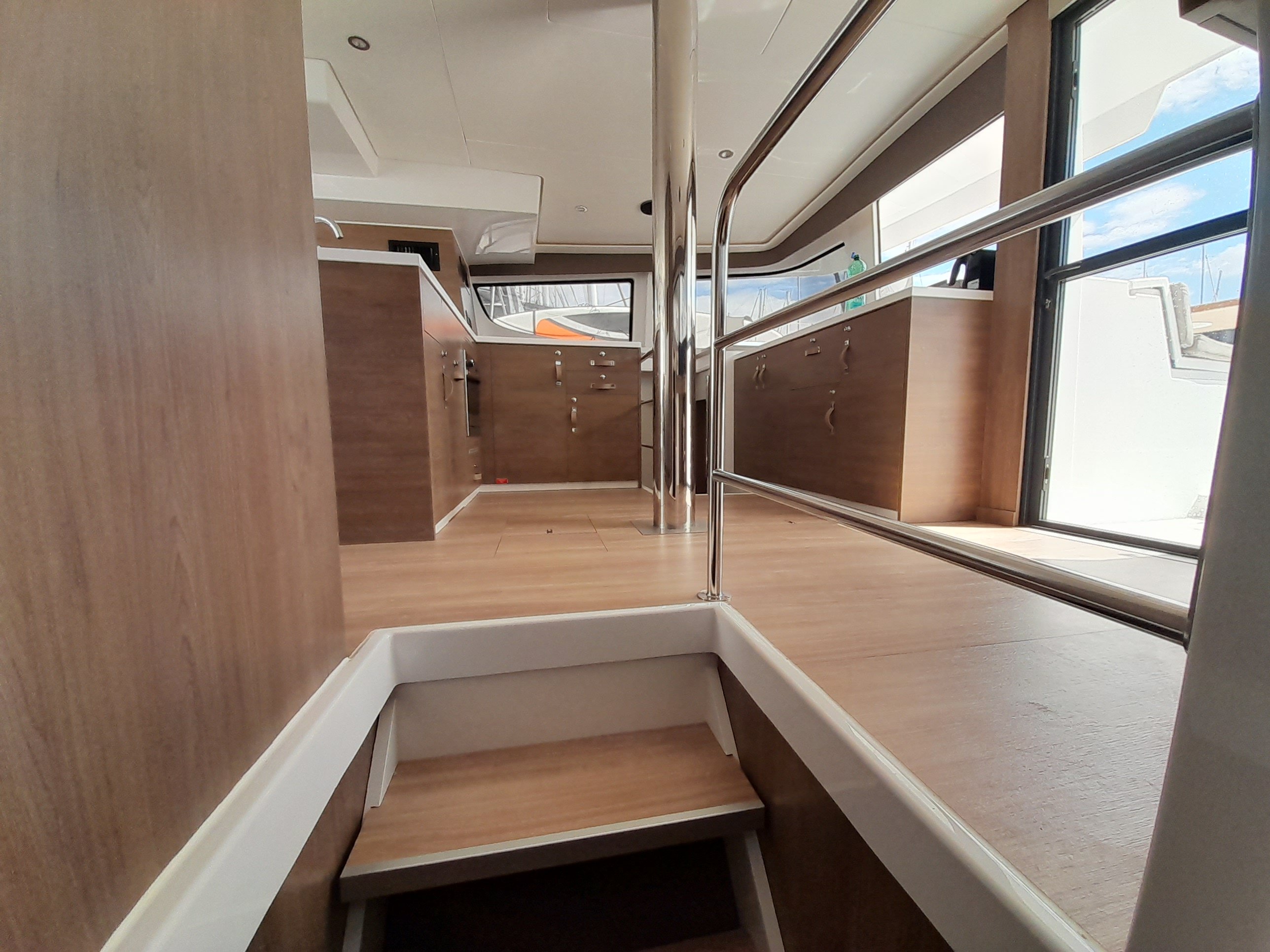 Atlantis - Catamaran in Alimos