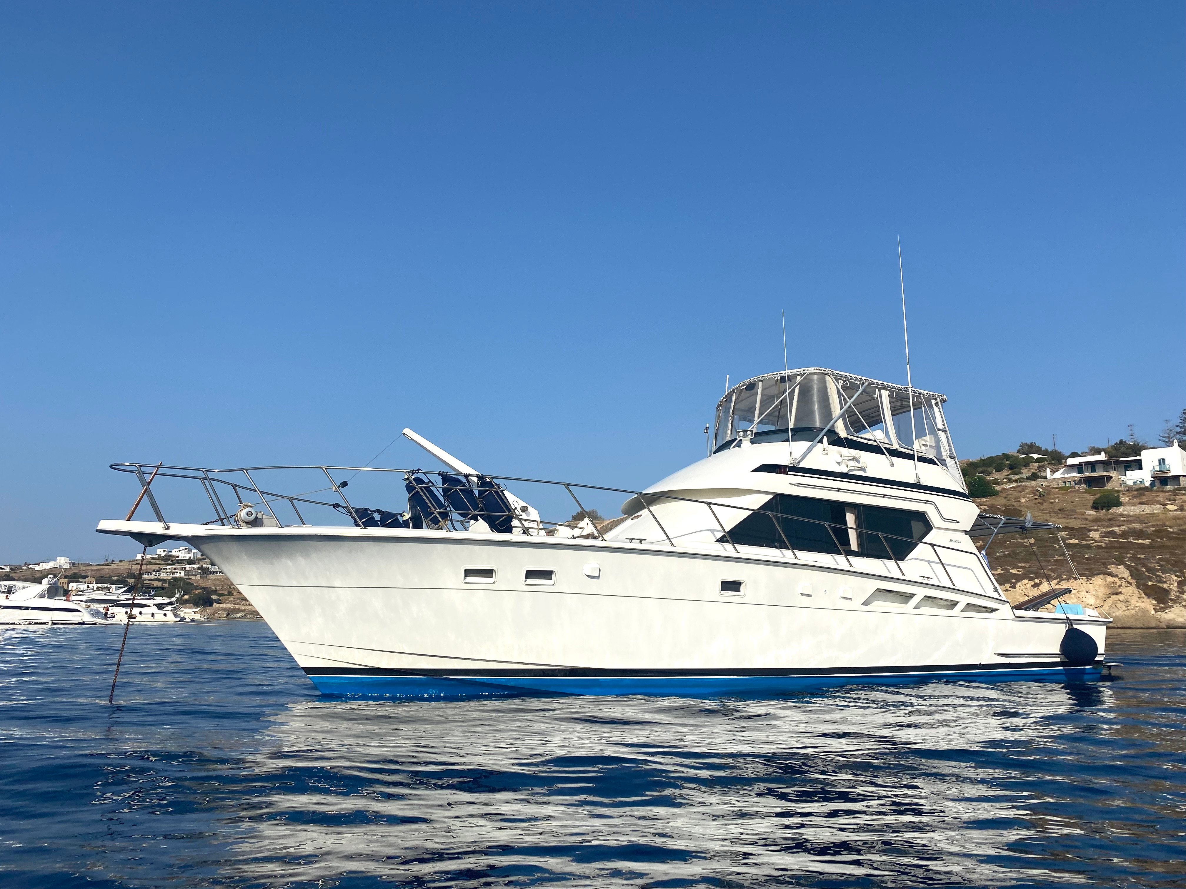 Tipejyas - Motor Yacht in Livadi
