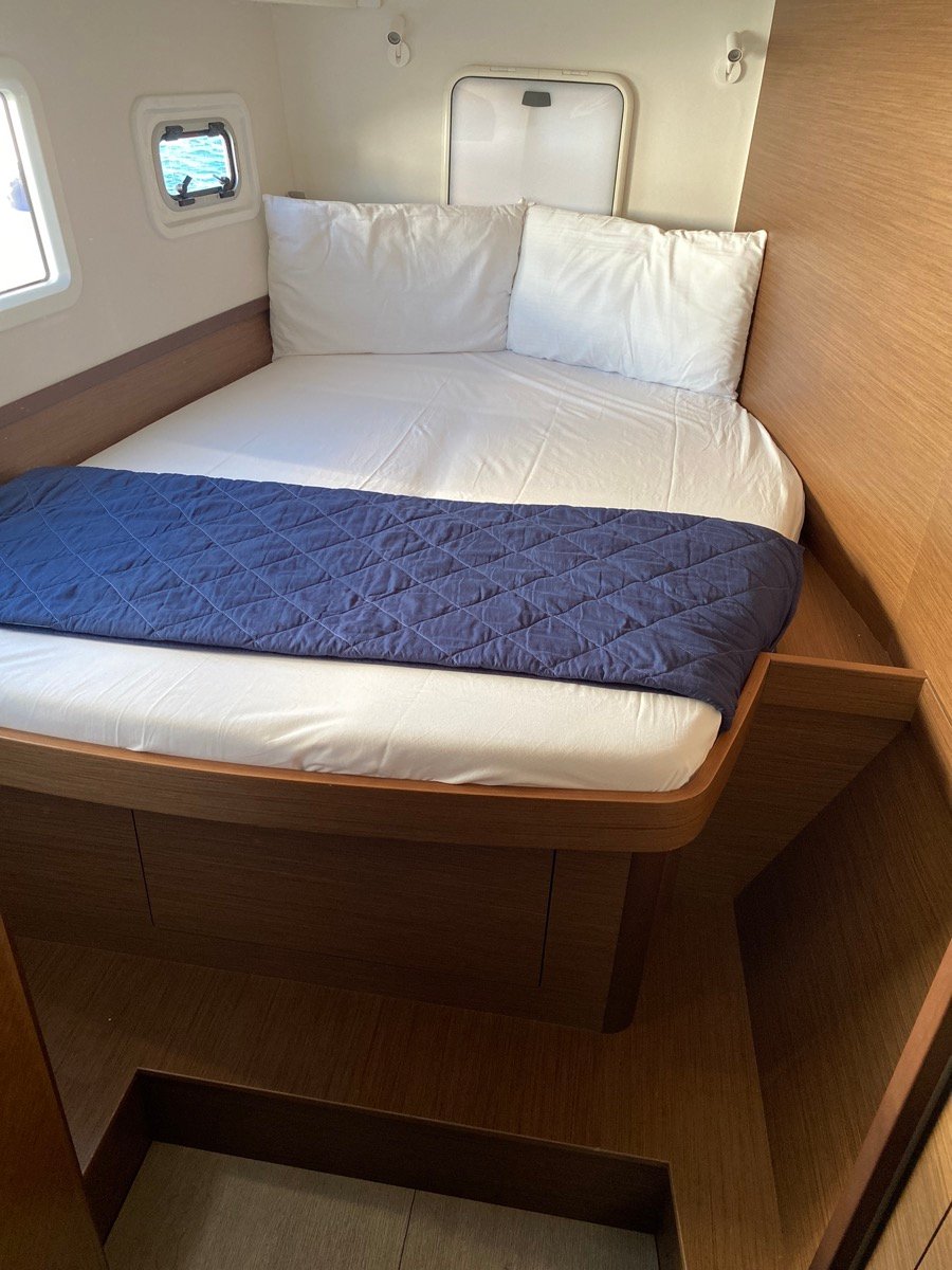 Proxima Centauri - Catamaran in Tonnarella