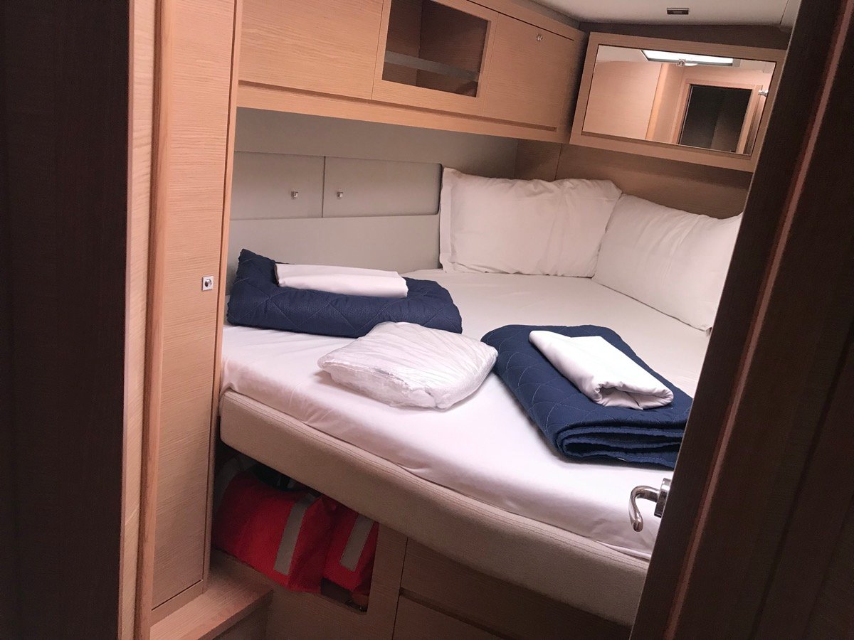 Cervantes - Sailboat in Olbia