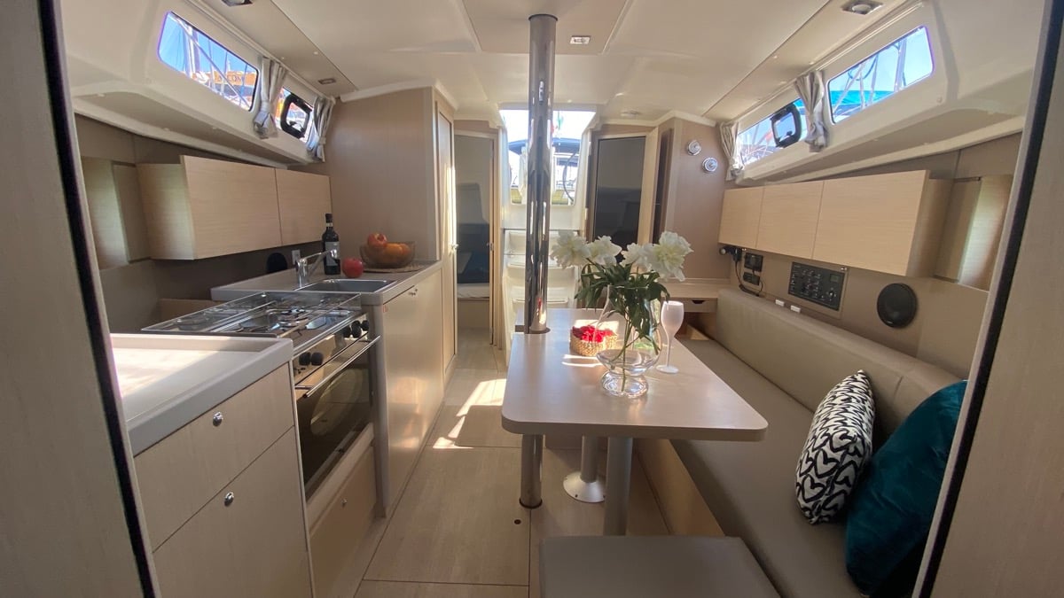 Polis - Sailboat in Rosignano Solvay-Castiglioncello