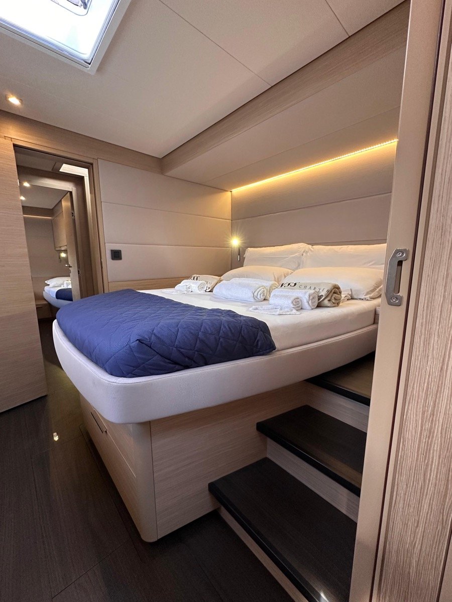 Maui- FIRST CLASS - Catamaran in Olbia