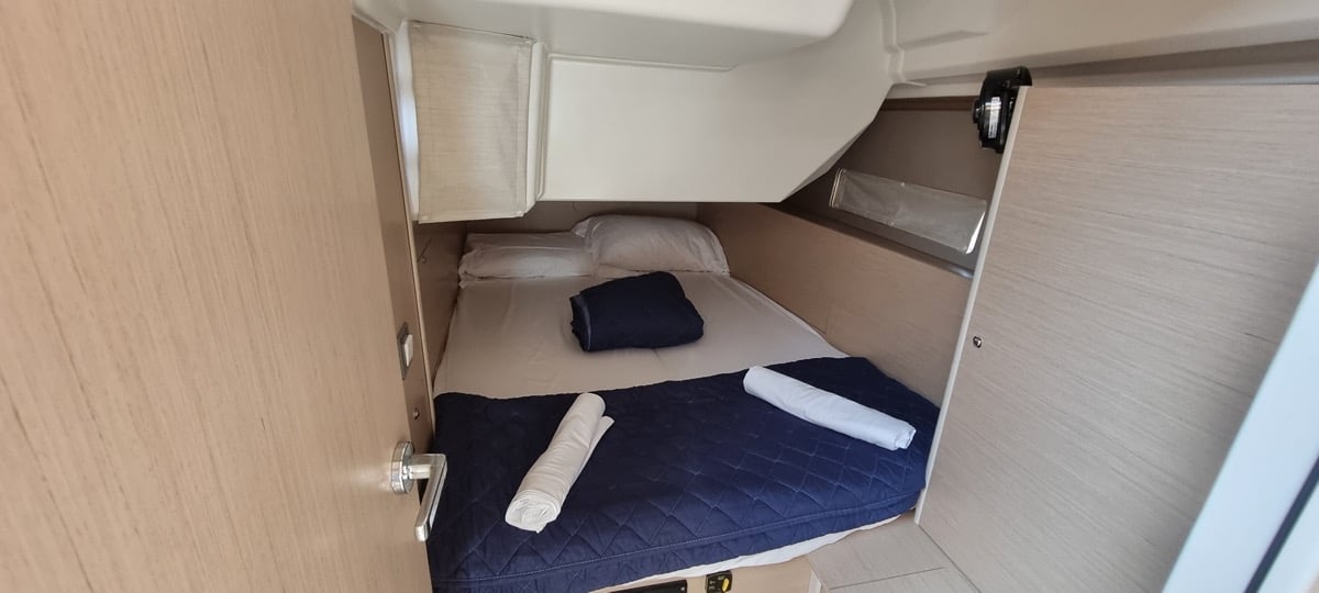 Leo - Sailboat in Olbia