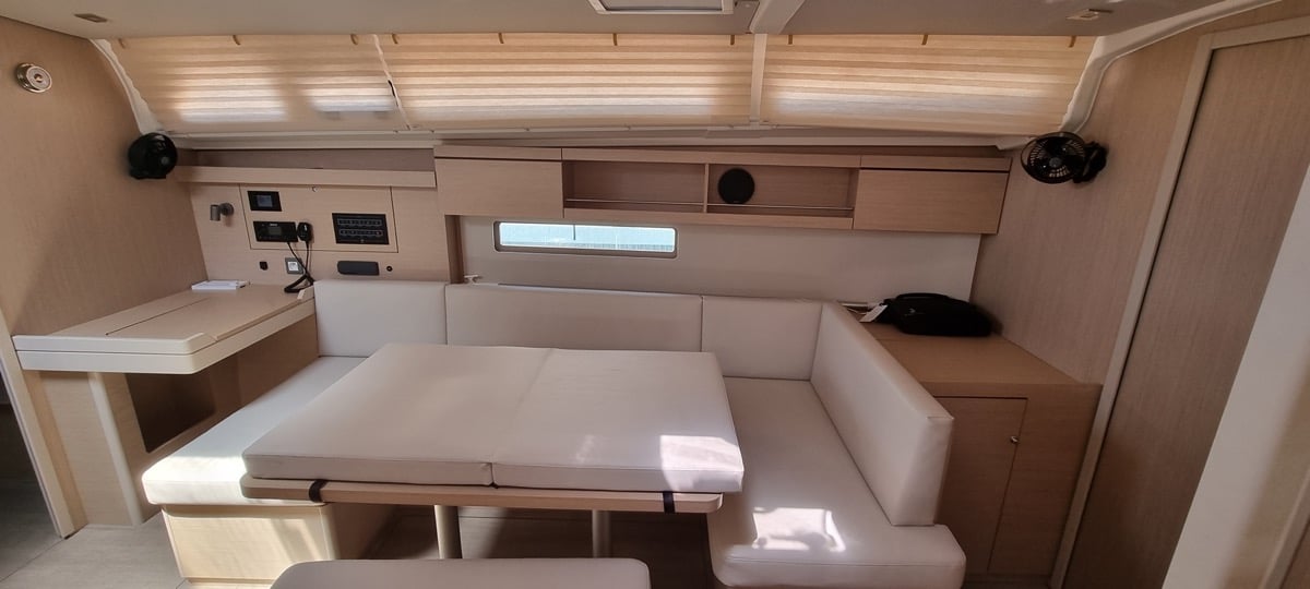 Leo - Sailboat in Olbia