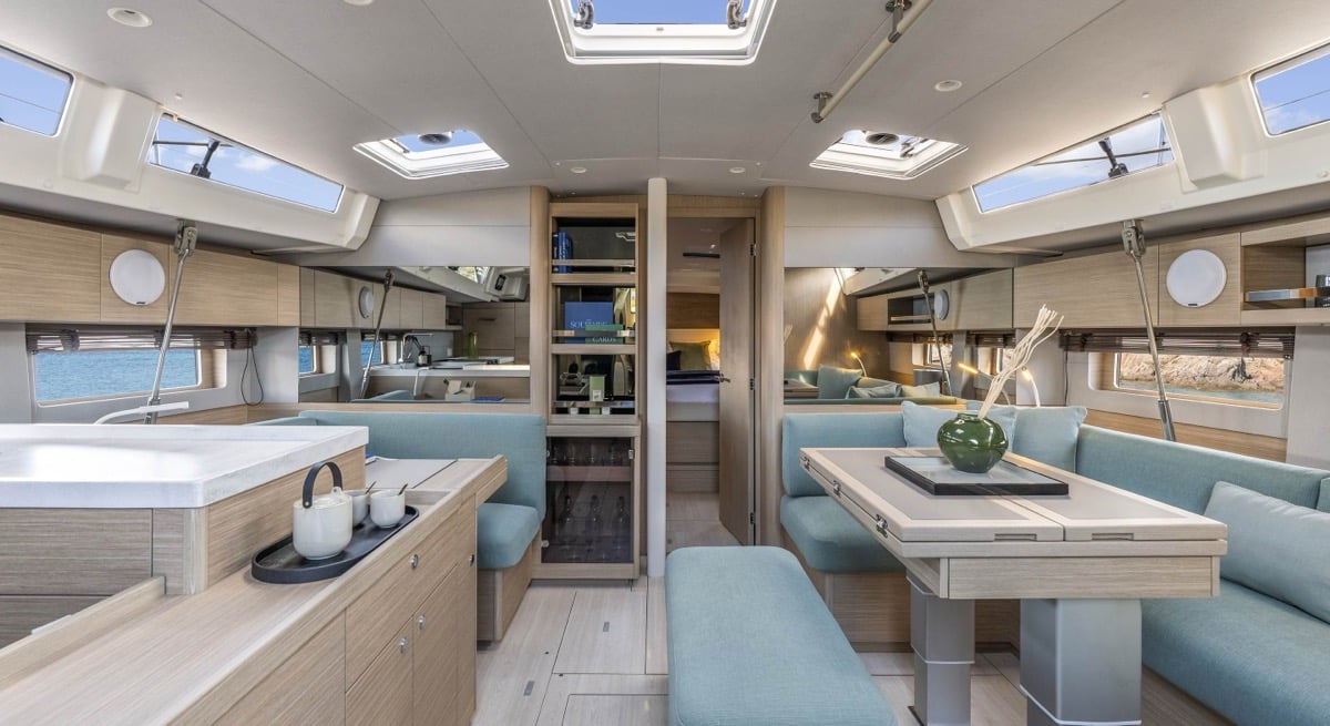 Isola Bianca - Sailboat in Olbia