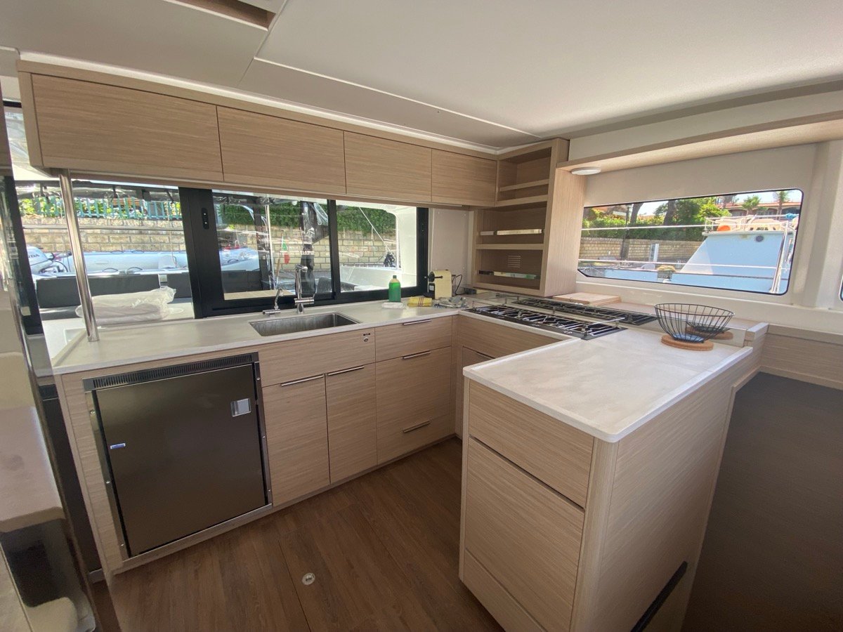 Sestante - Catamaran in Tonnarella