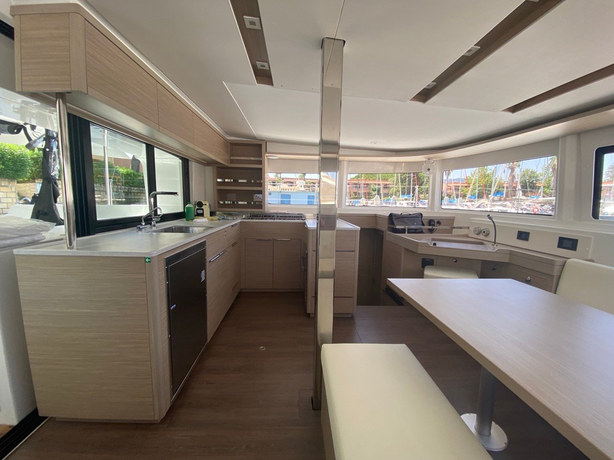 Sestante - Catamaran in Tonnarella