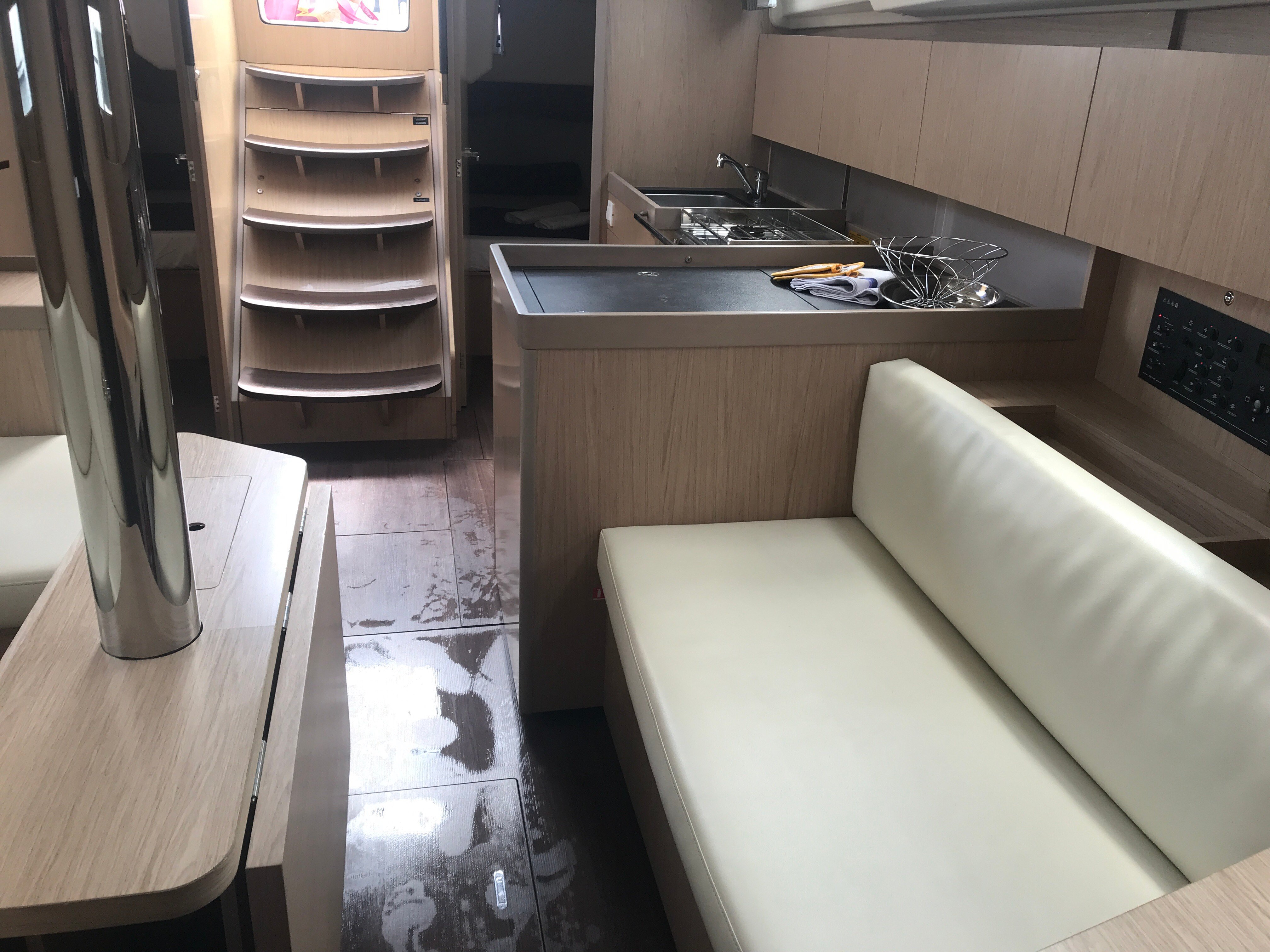 Achemar - Sailboat in Tonnarella