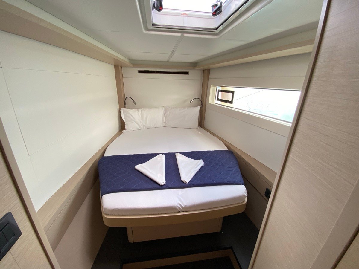 Cresta Bianca - Catamaran in Olbia