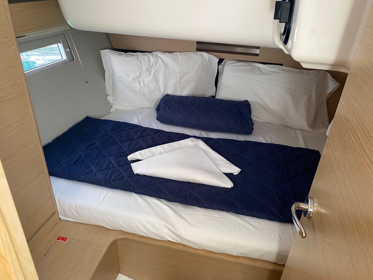 Musica - Sailboat in Olbia