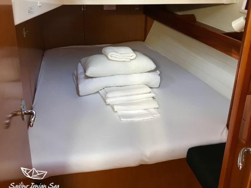 Midas - Yelkenli içinde Lefkada