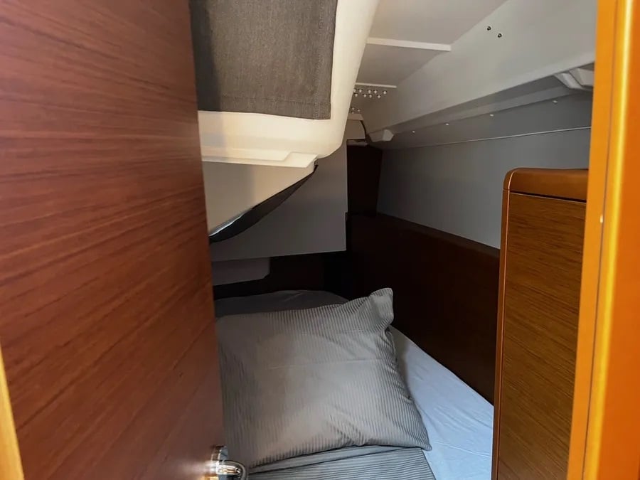 Reina De Oros - Sailboat in Pula