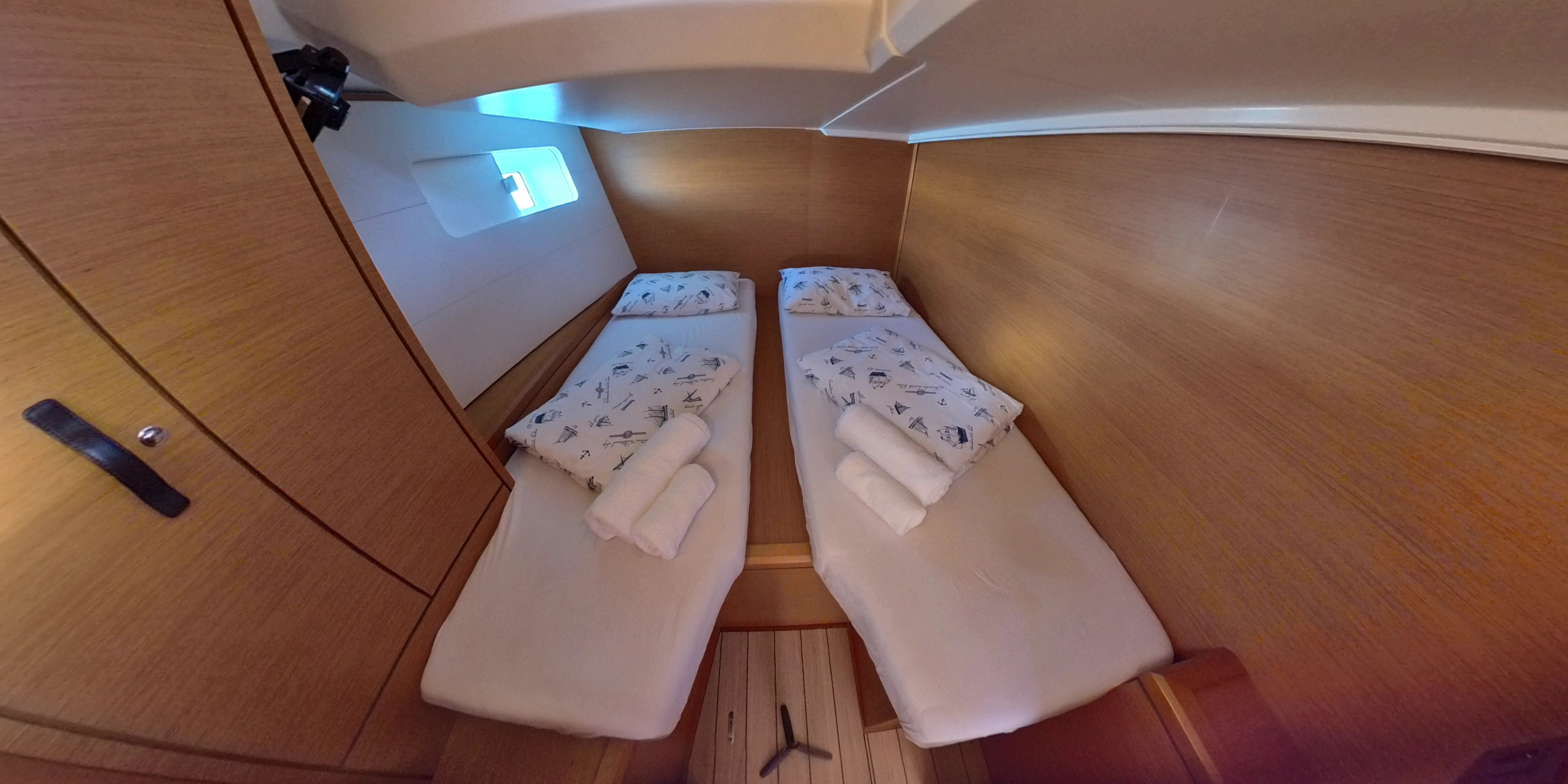 BLUE DREAM - Sailboat in Pirovac