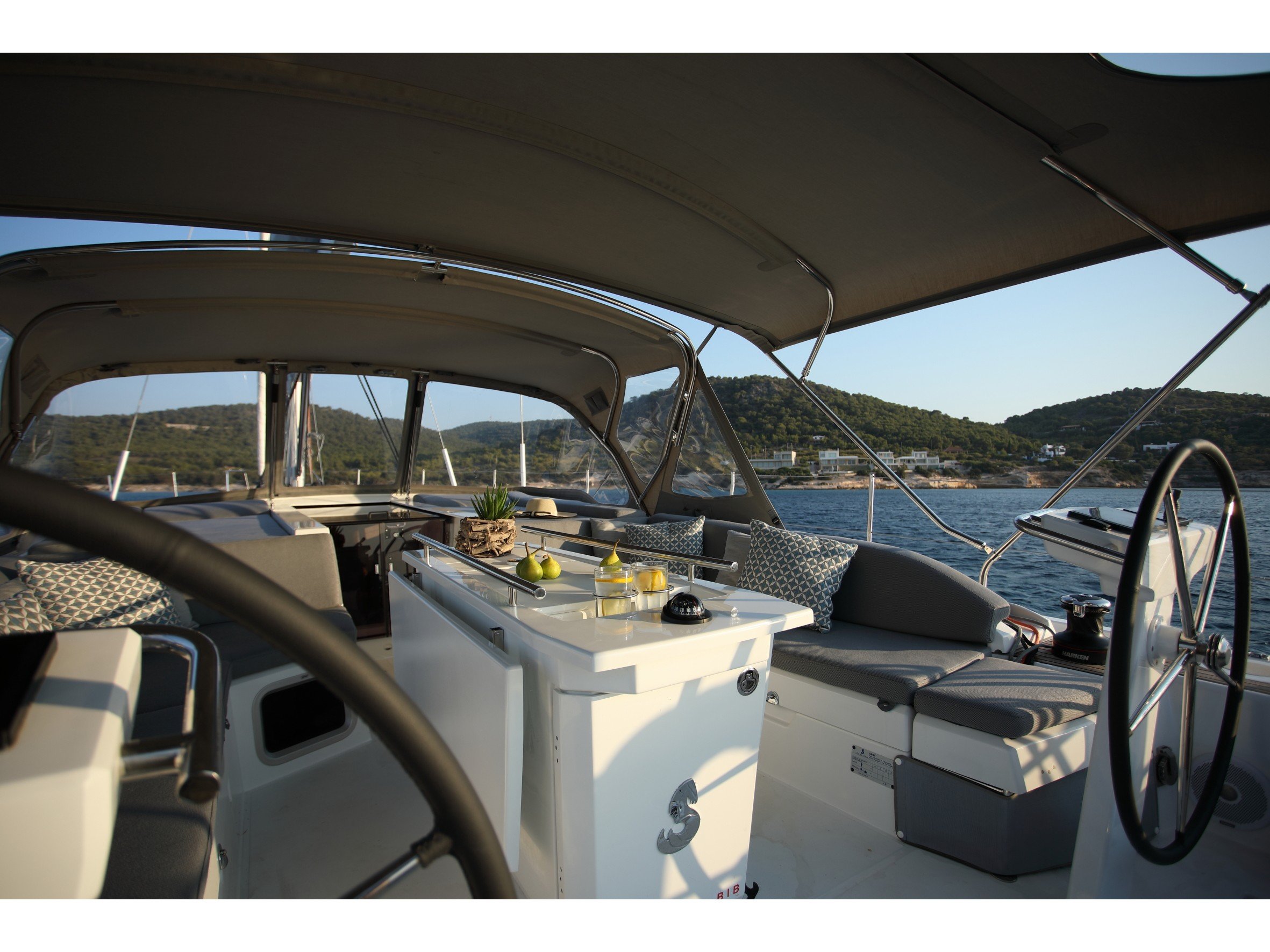 Premium + - Sailboat in Alimos