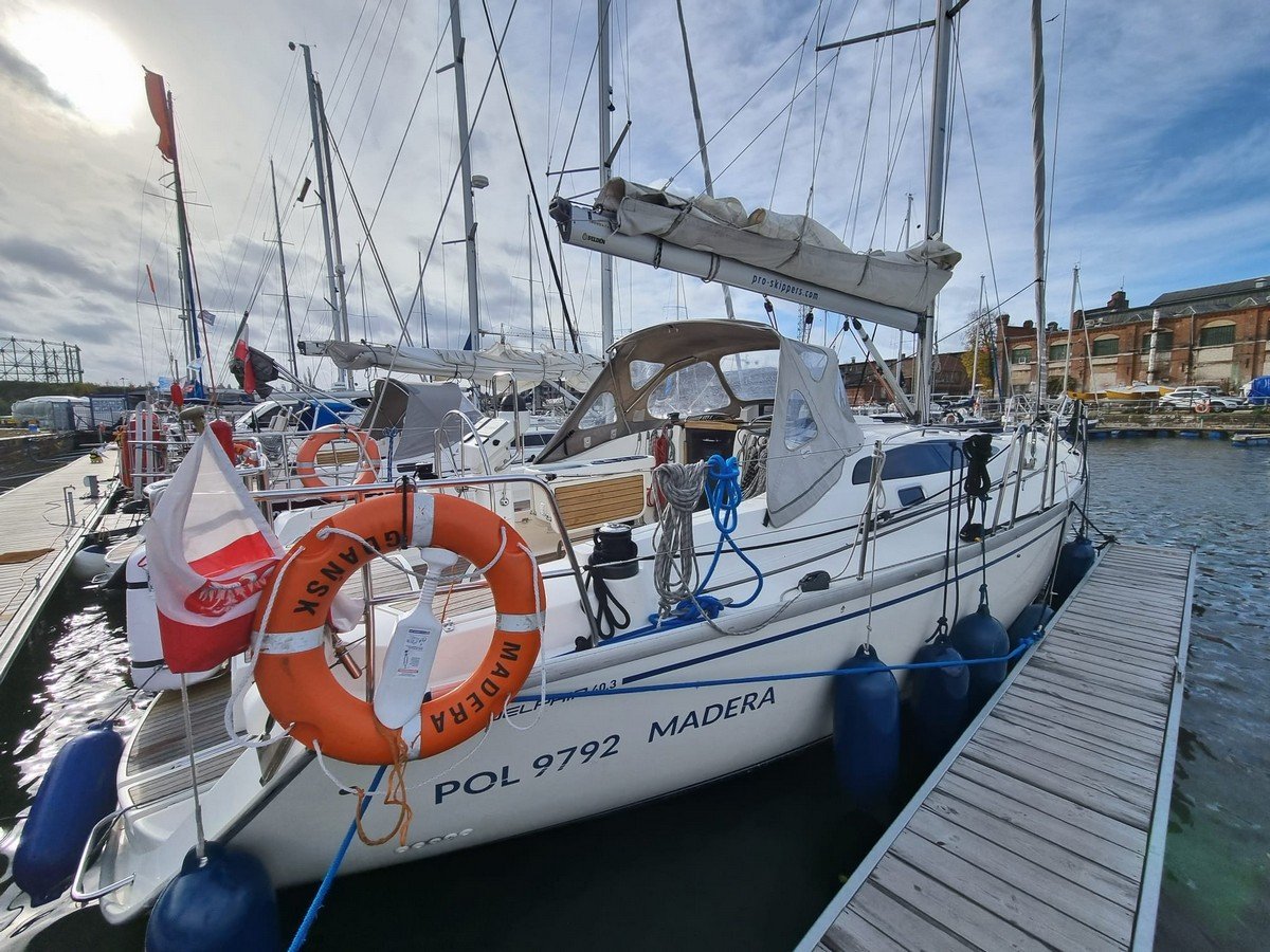 Madera - Sailboat in Gdańsk