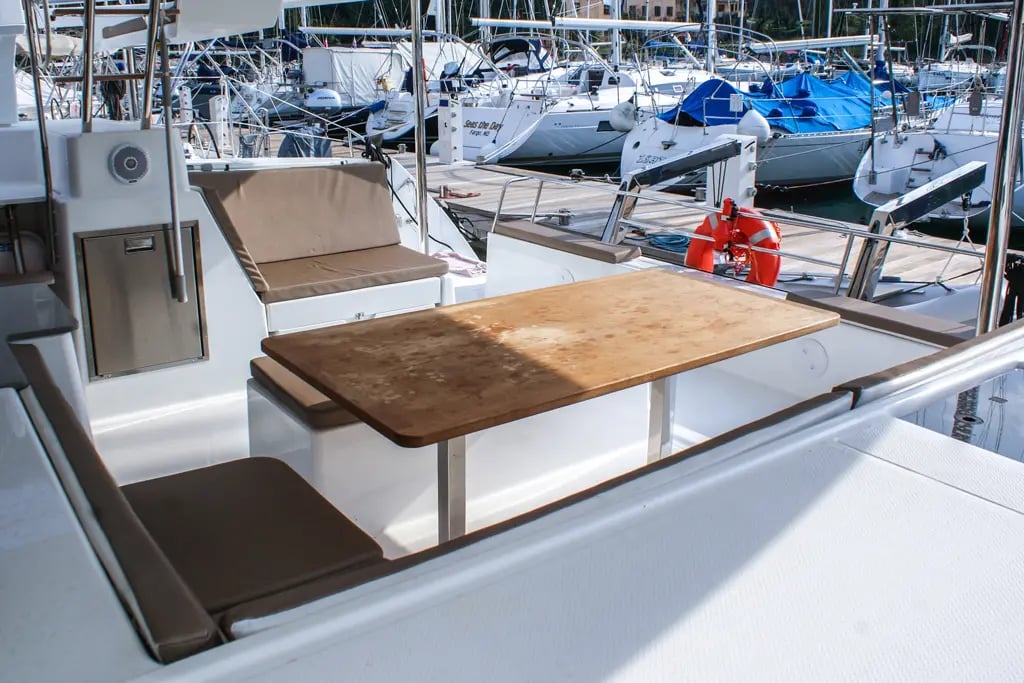 Lounge - Catamaran in Tivat