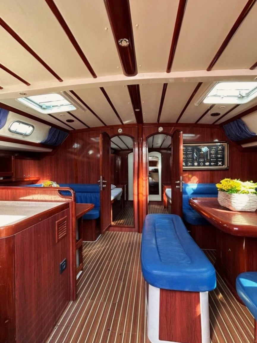 Alexandria - Yelkenli içinde Alimos