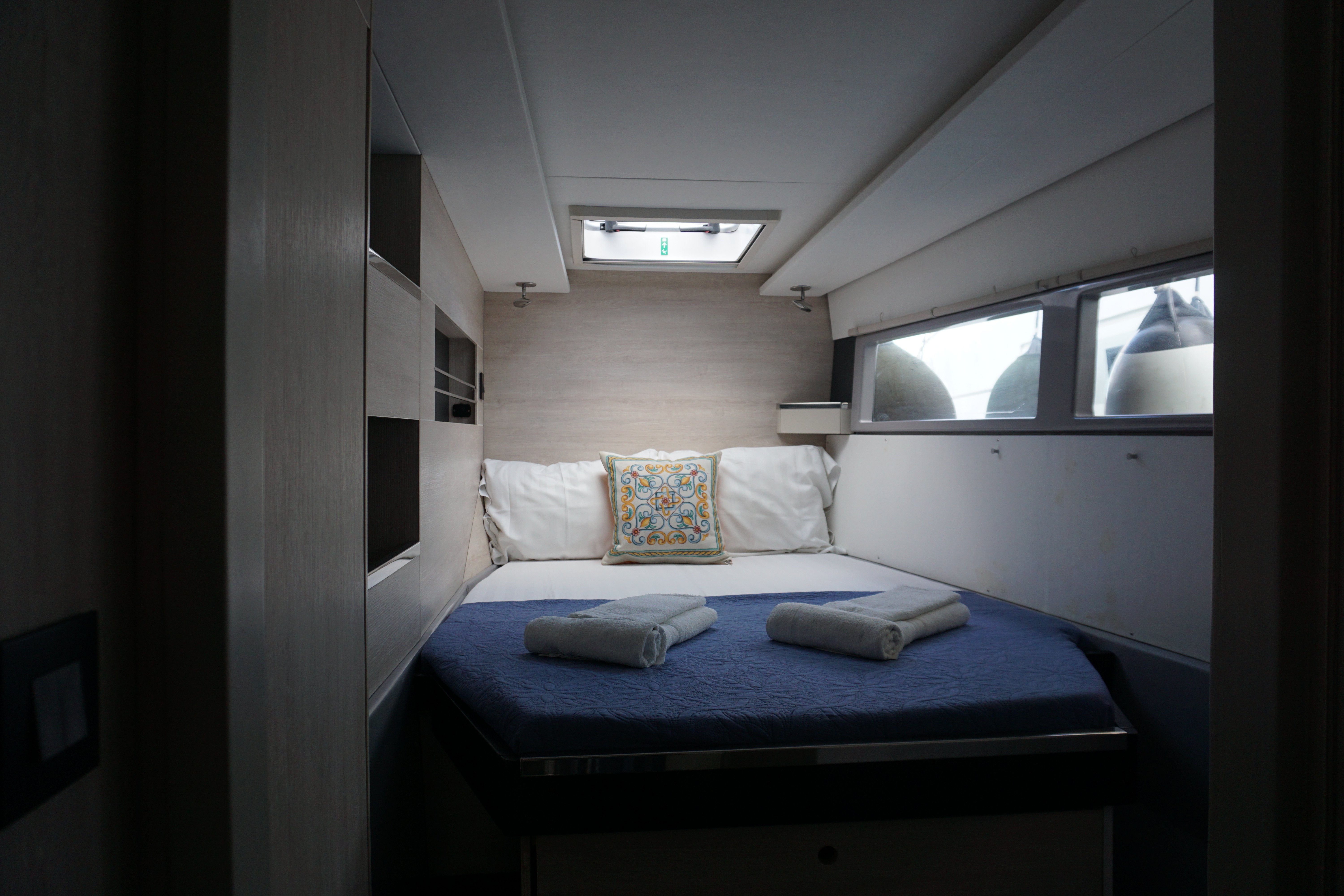 Marina - Katamaran içinde Alimos