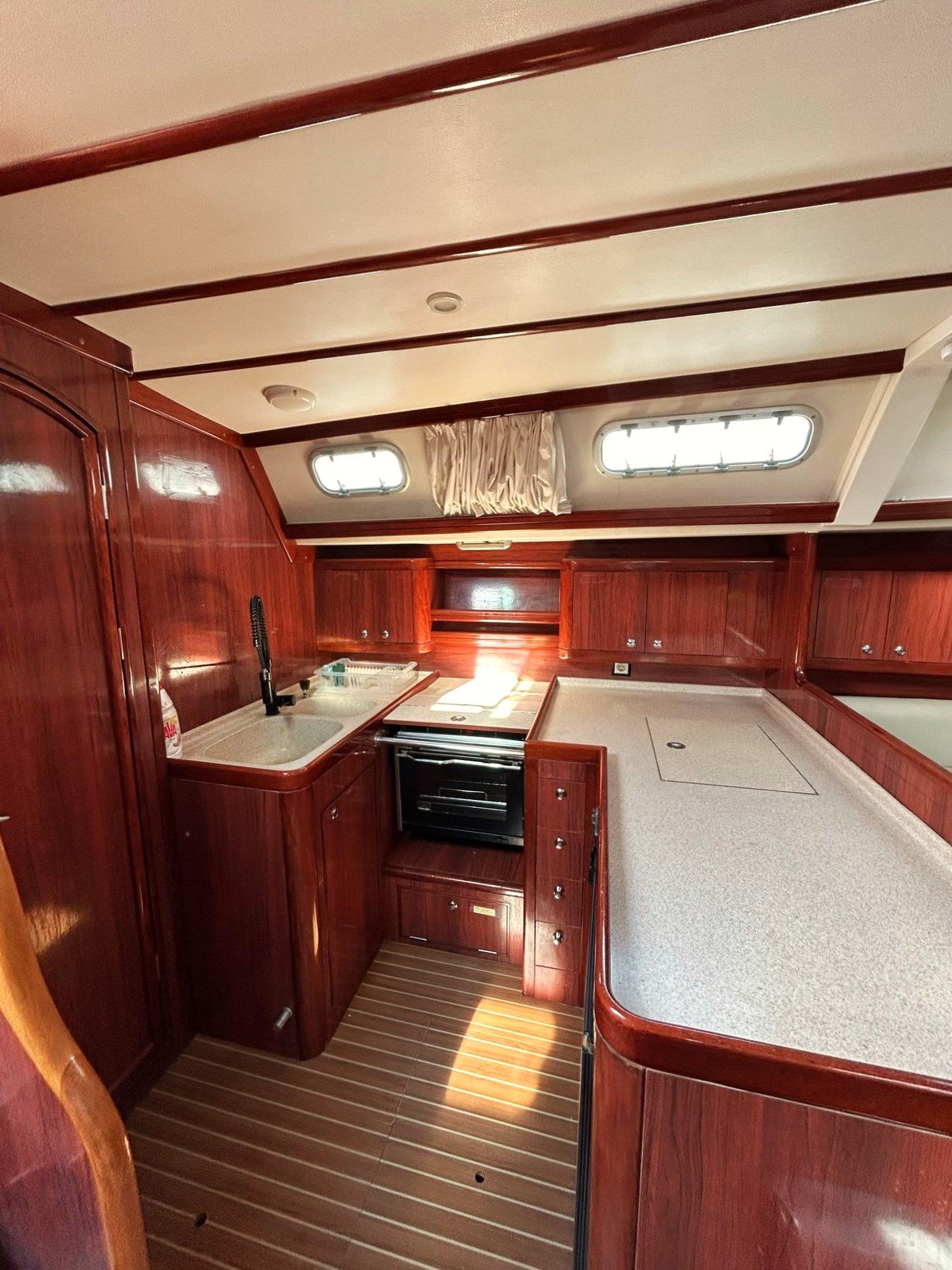 OSY V - Sailboat in Alimos