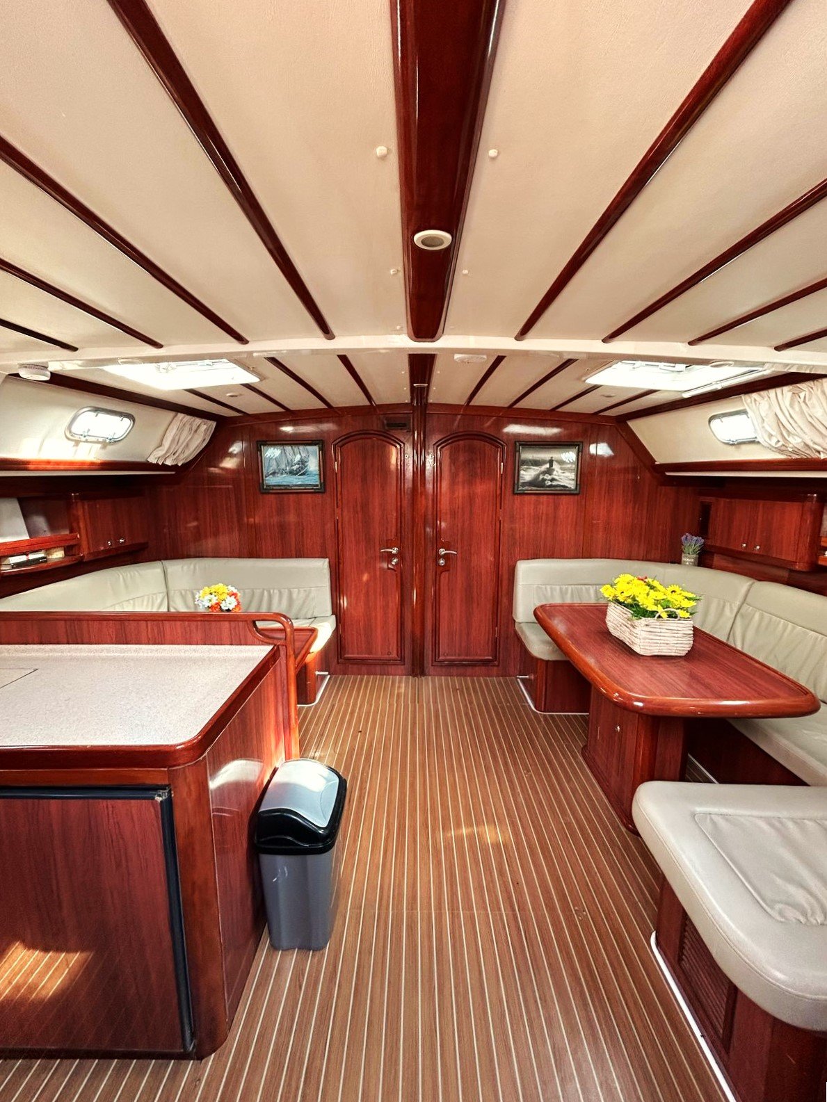 OSY V - Sailboat in Alimos