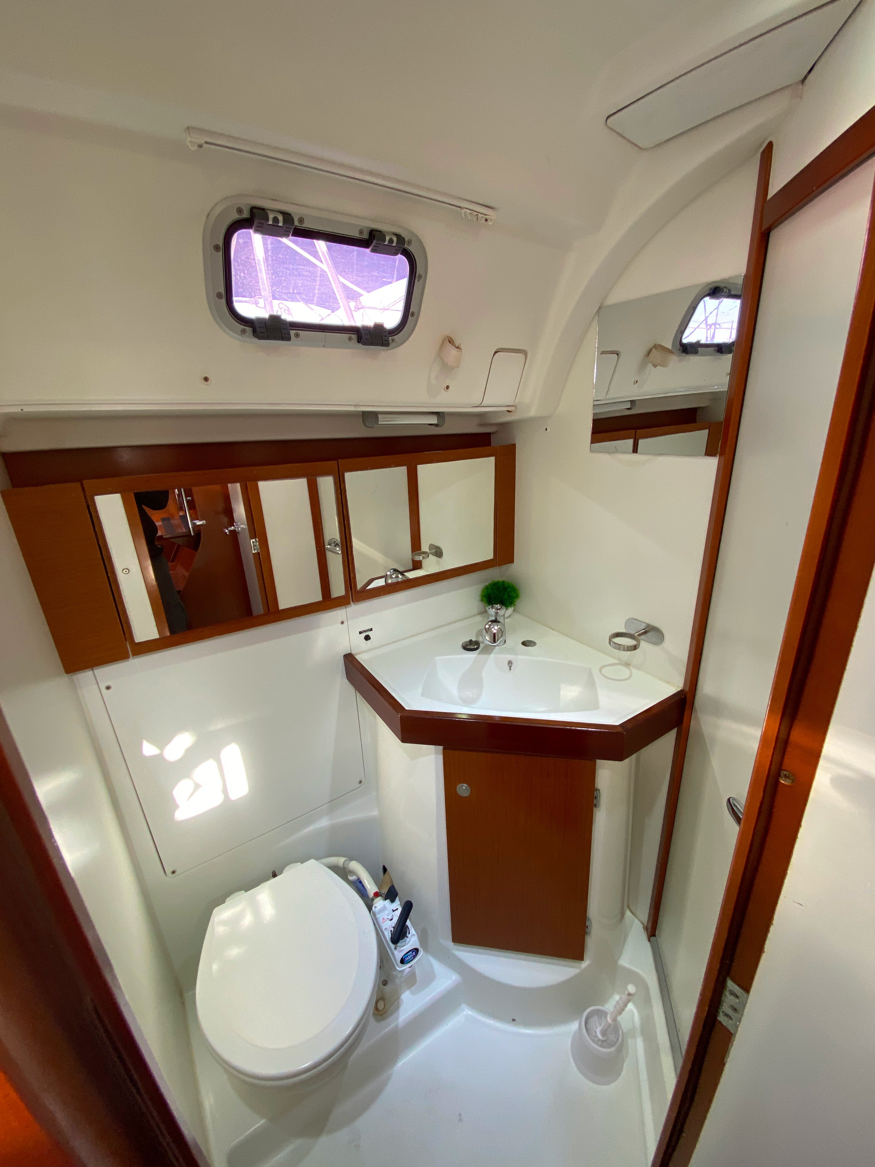 Valhalla - Sailboat in València