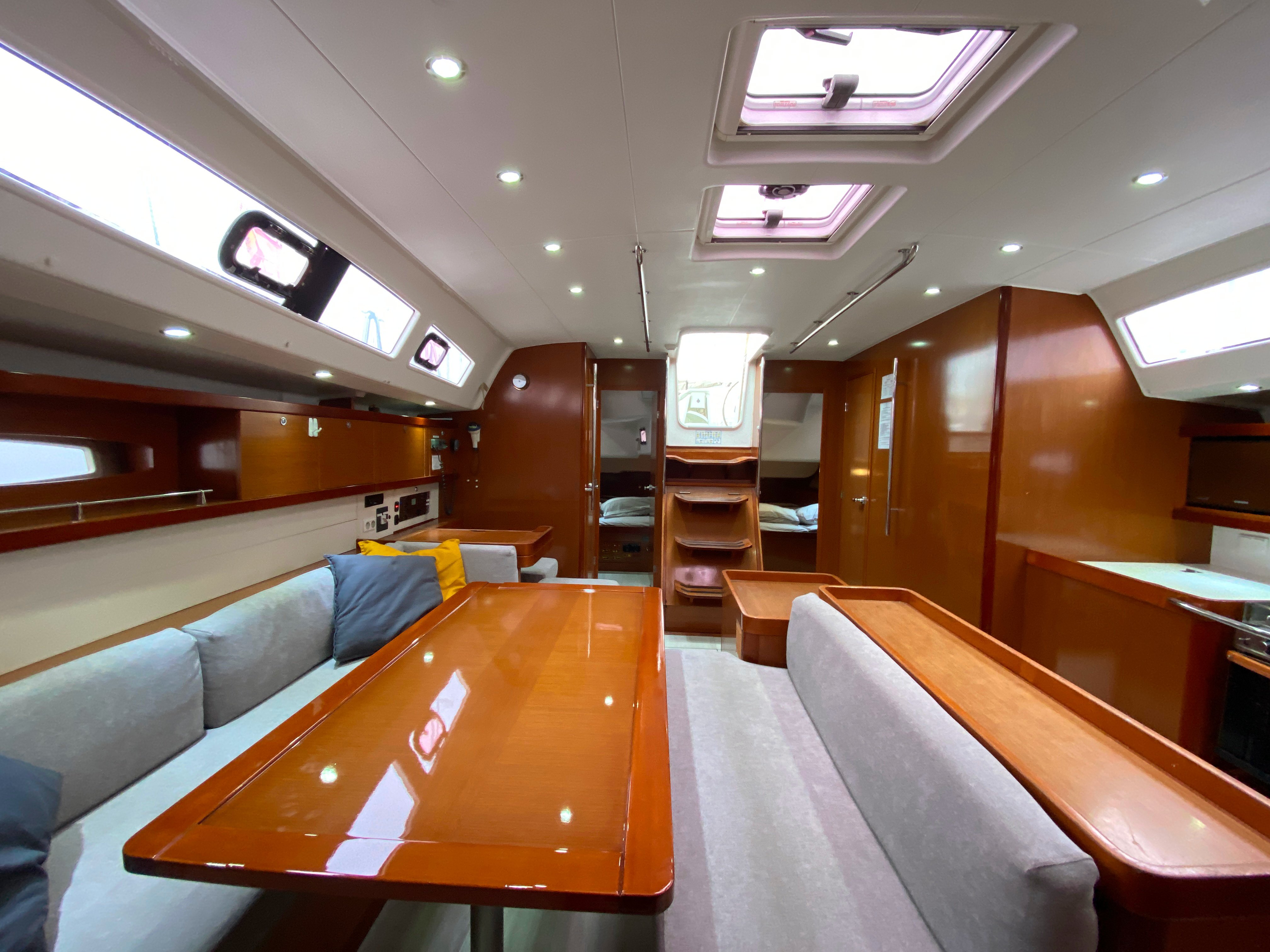 Valhalla - Sailboat in València