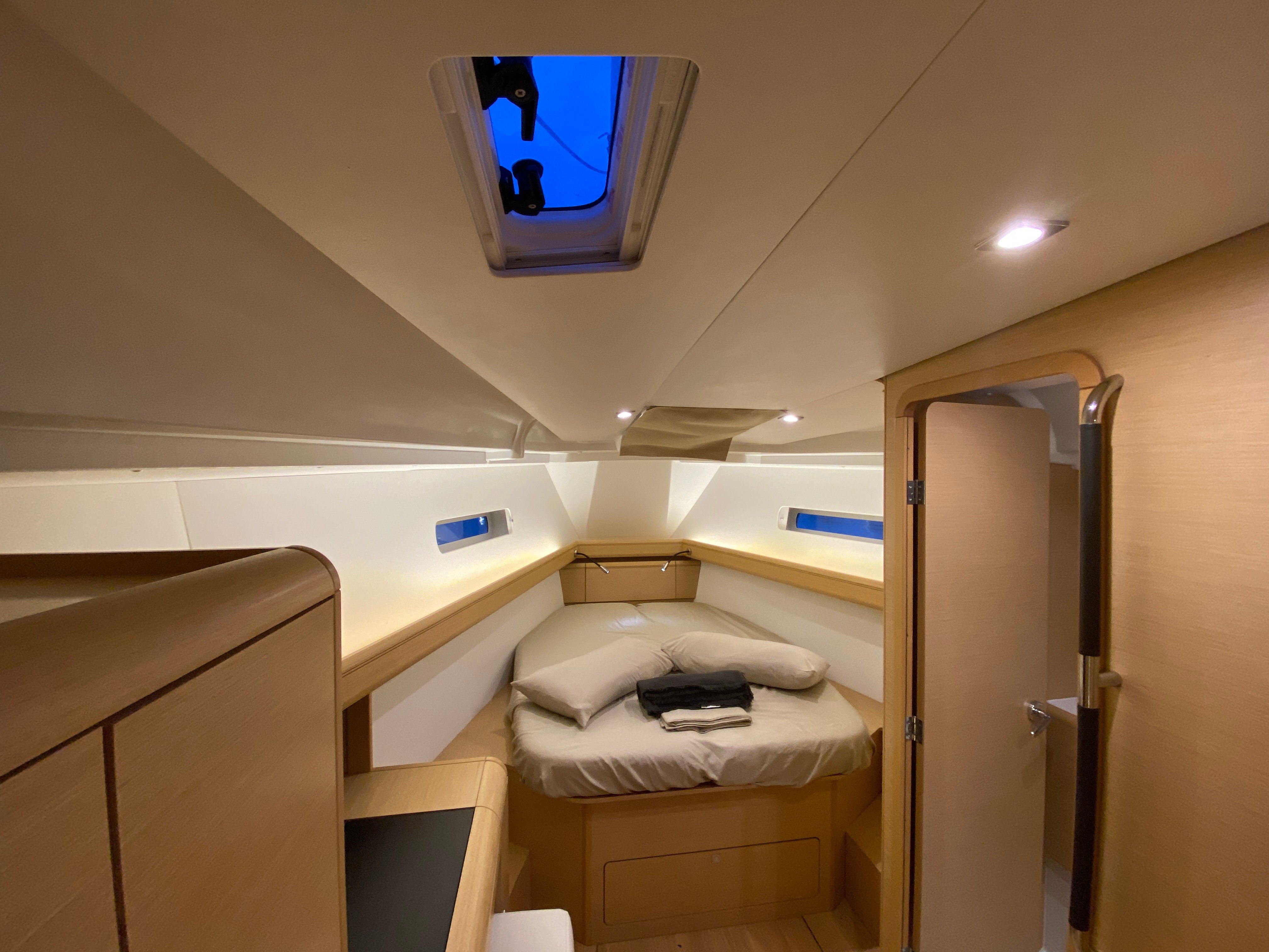 Anuka - Sailboat in València