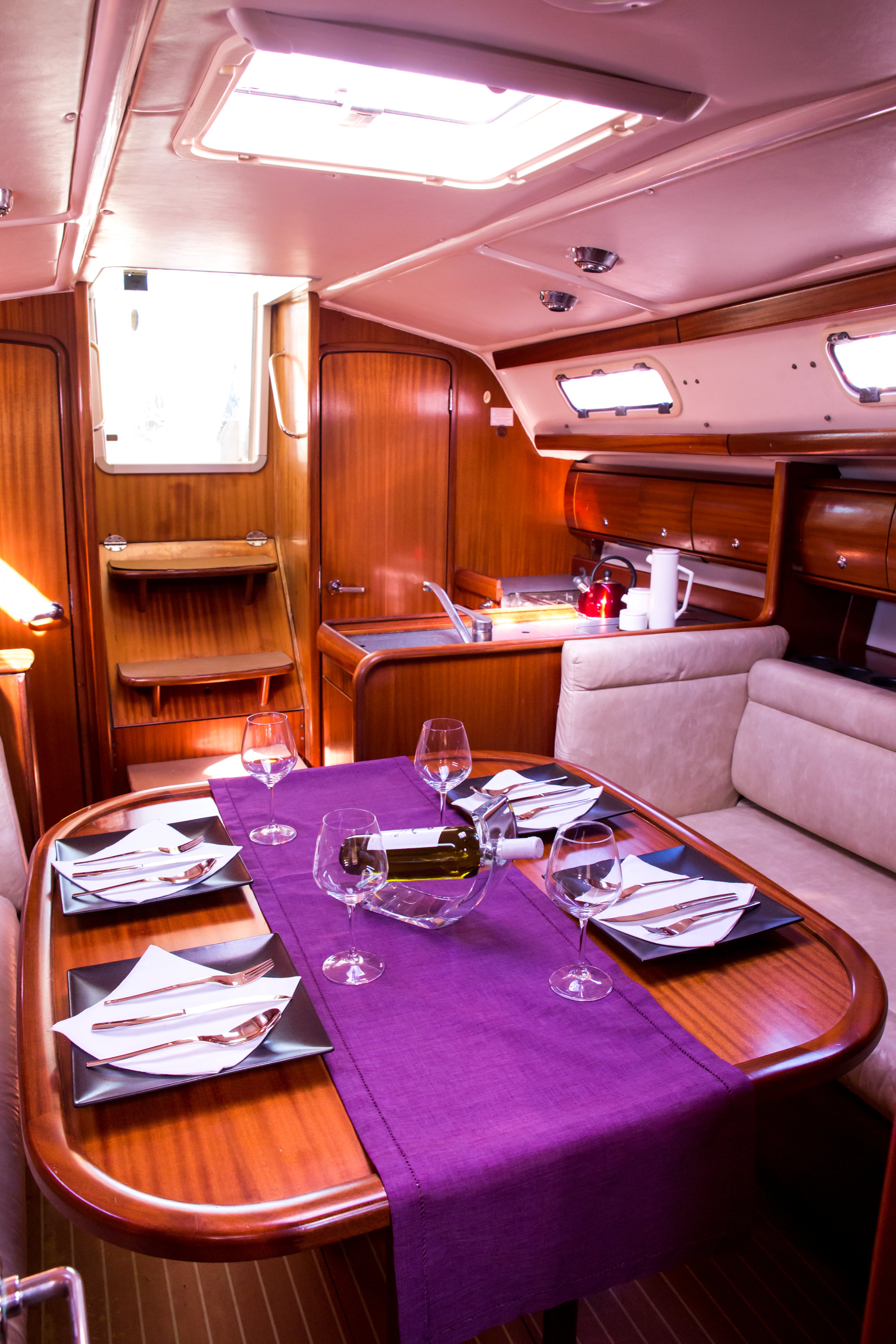 KONSTANTINOS - Sailboat in Nikiana