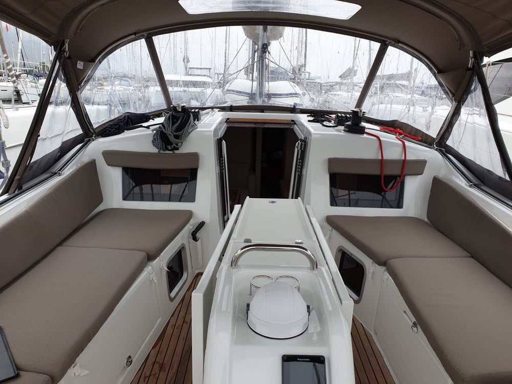 Jutisa - Sailboat in Pula