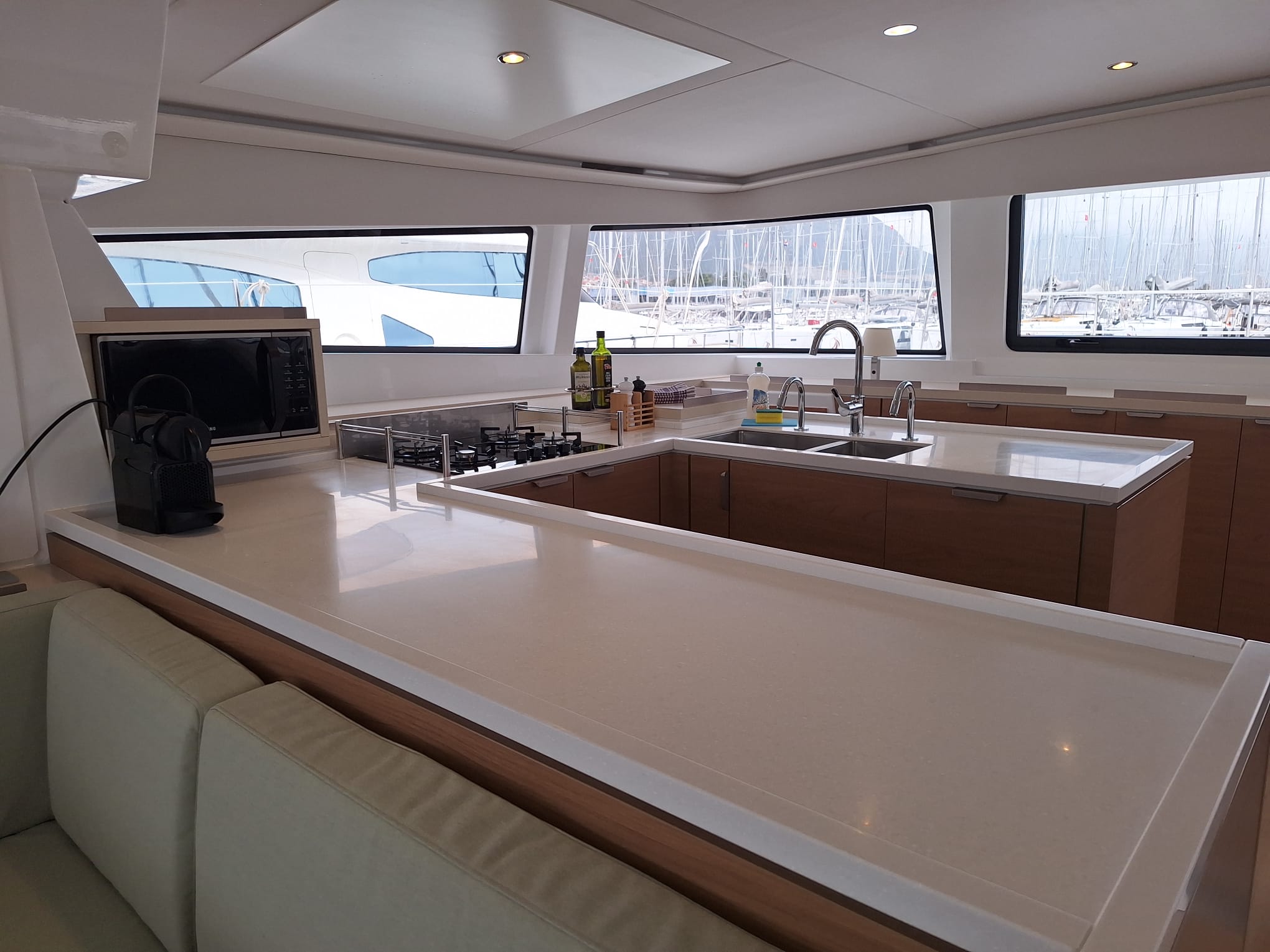 Gemini - Catamaran in Kaštel Gomilica