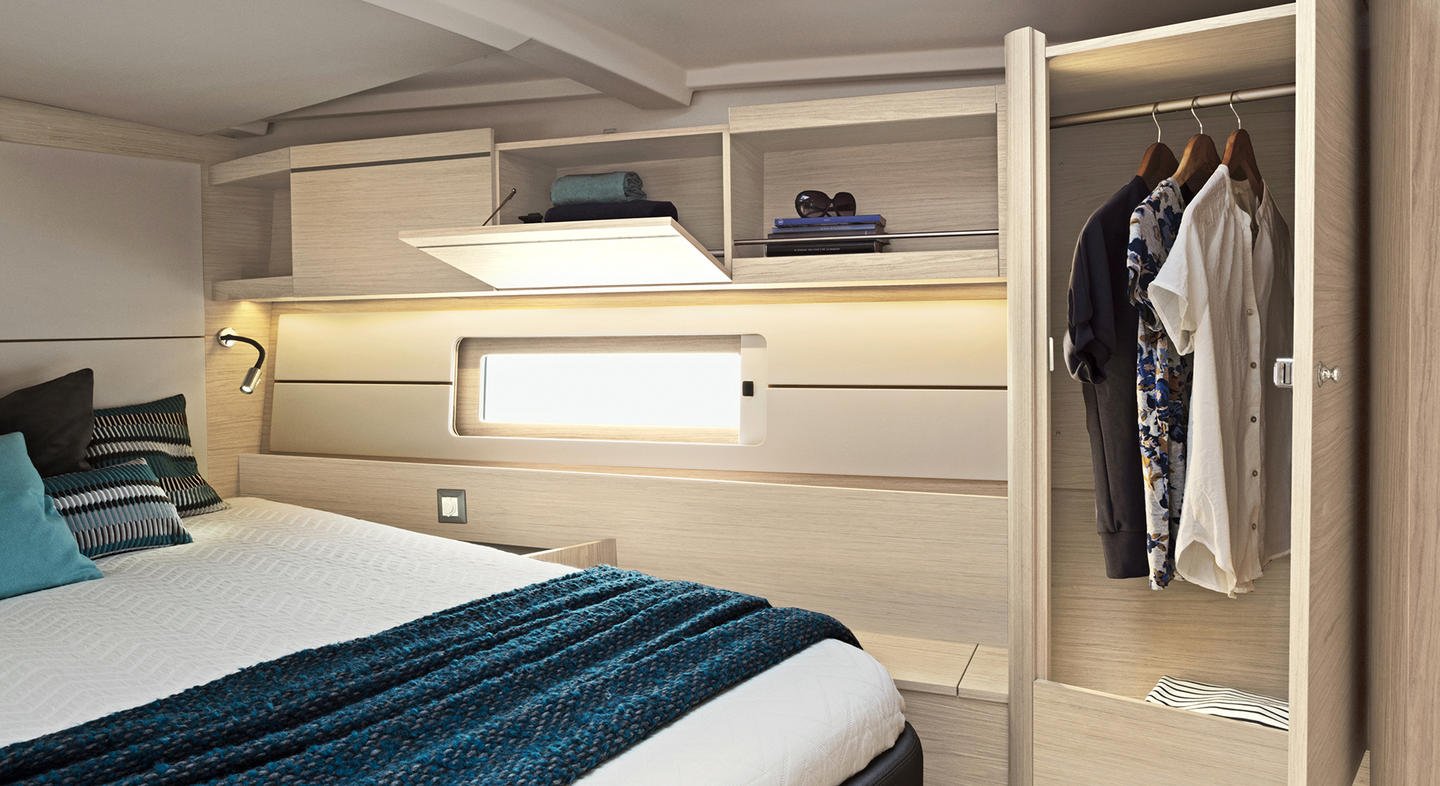 Omerta - Sailboat in Vlichada