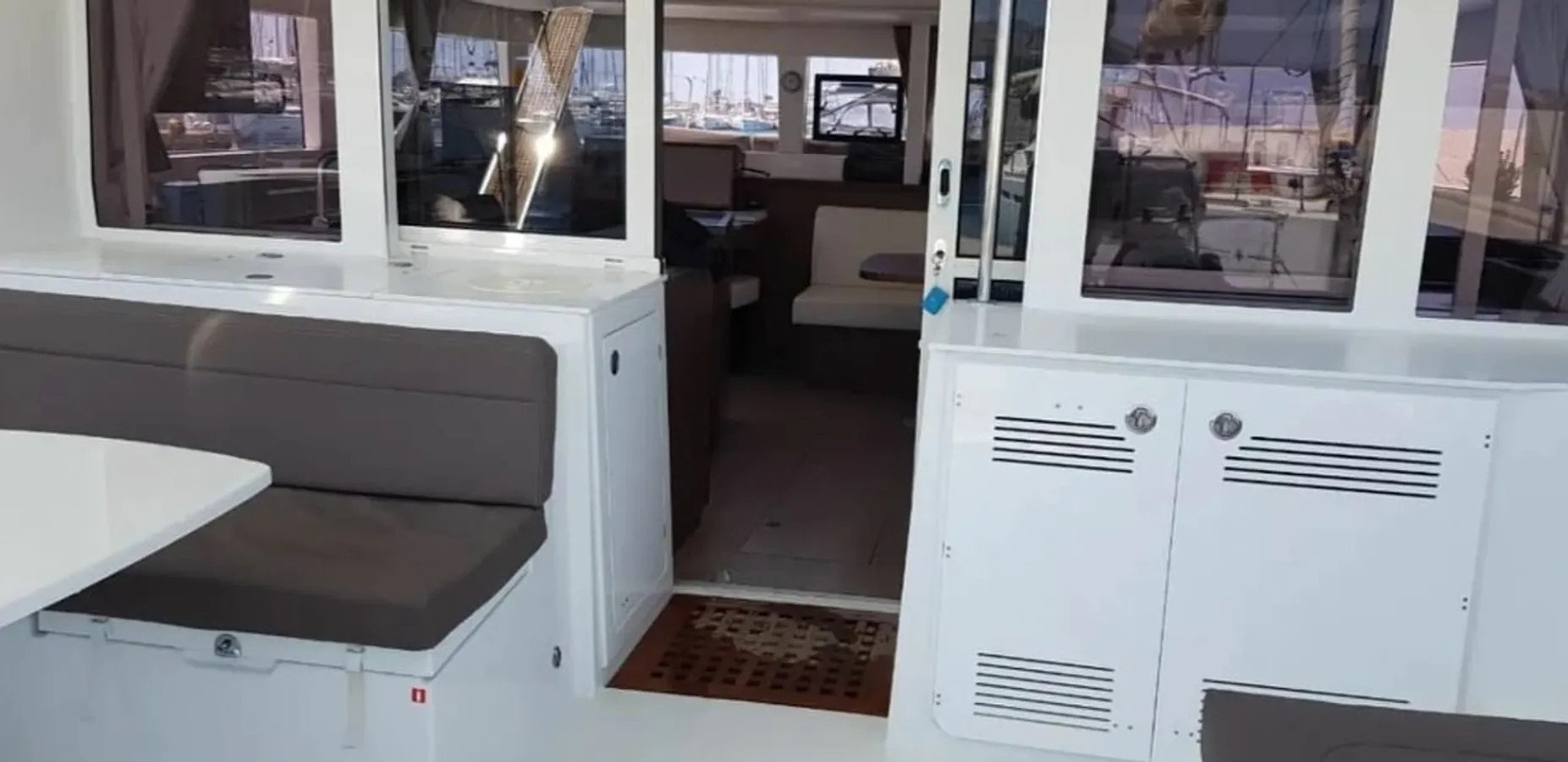 Afrodite - Catamaran in Vlichada