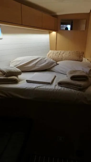 Athina - Sailboat in Sami