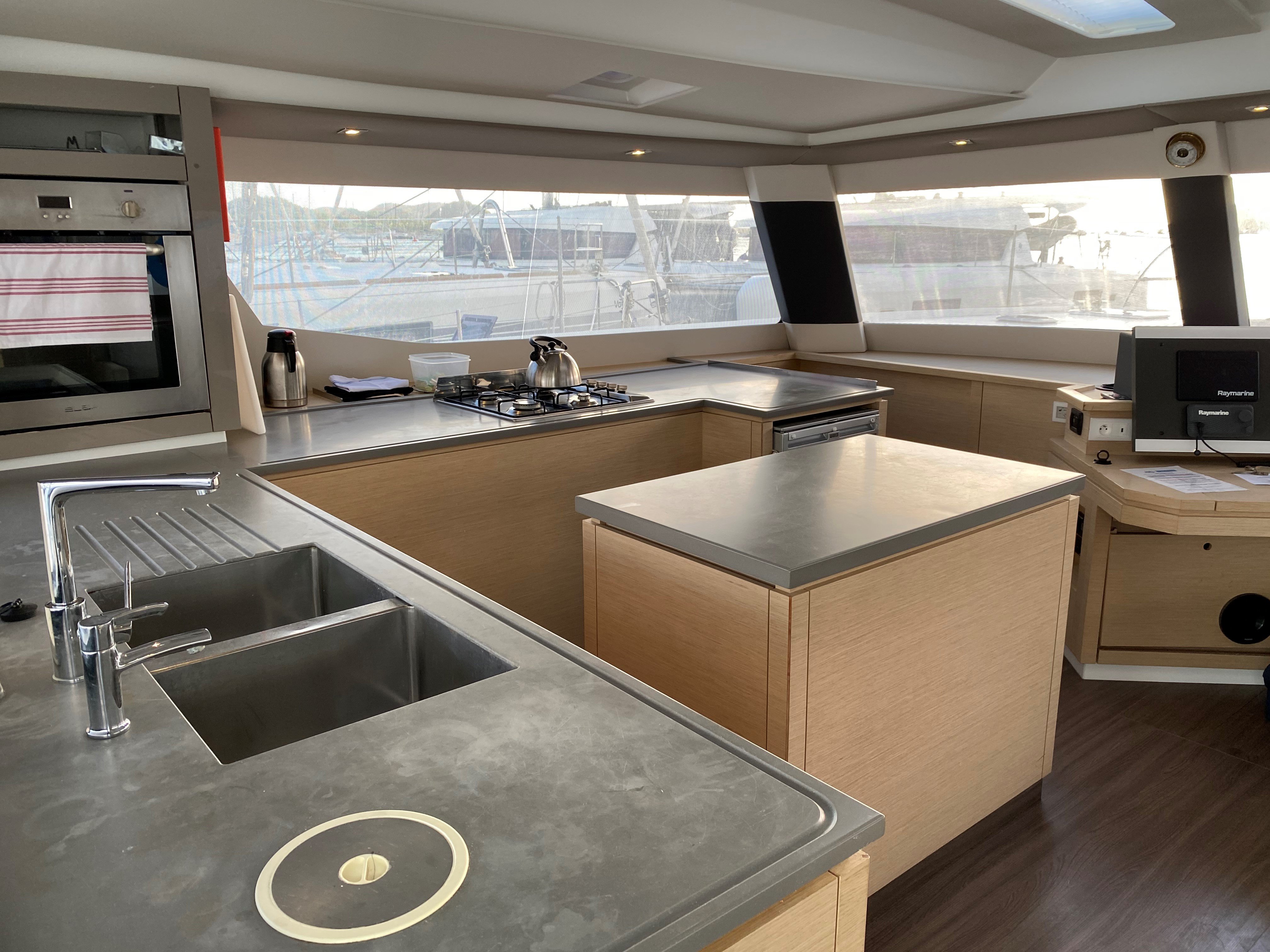 NINA IV - Catamaran in Le Marin