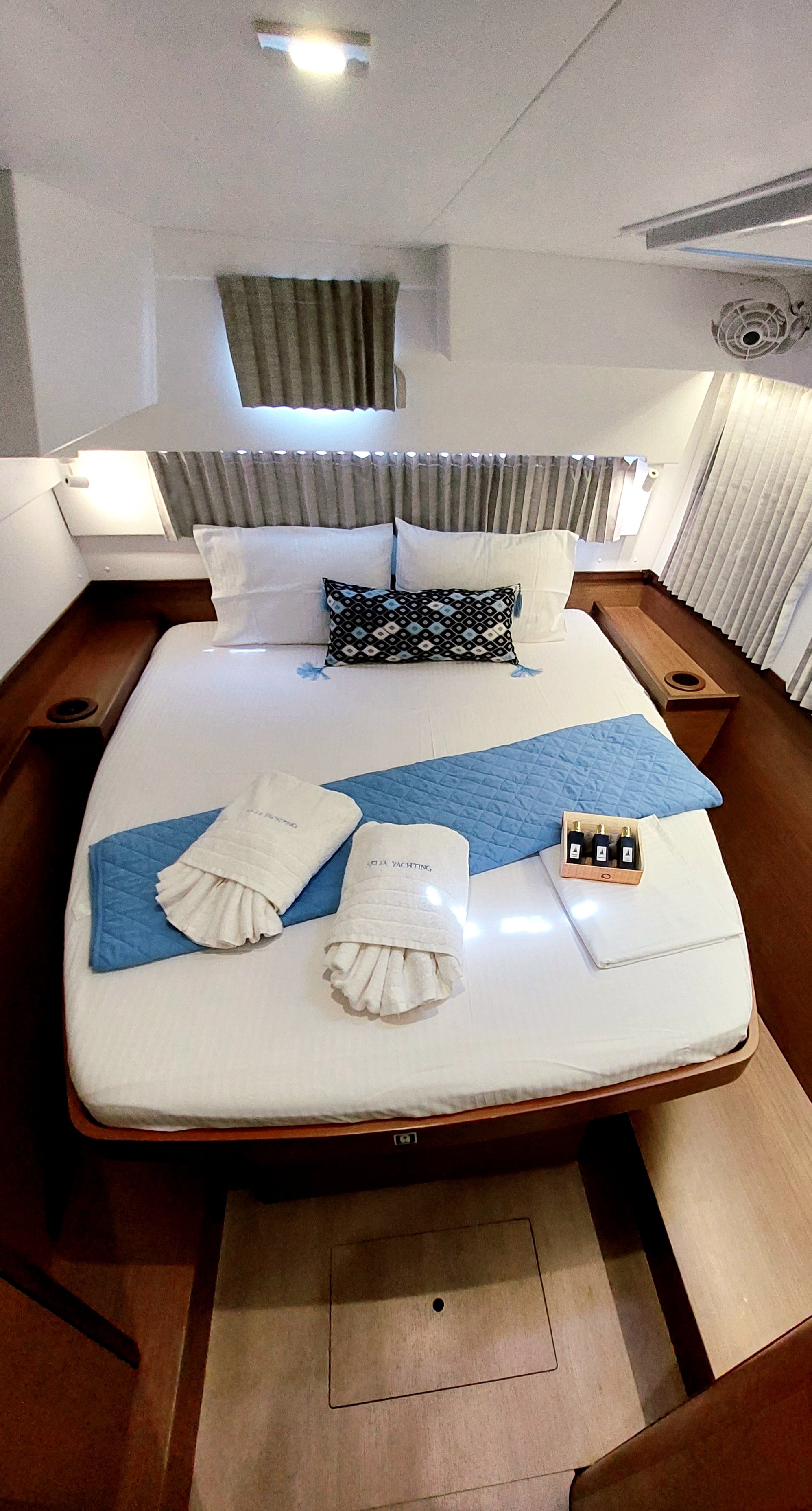 Aelia - Catamaran in Alimos