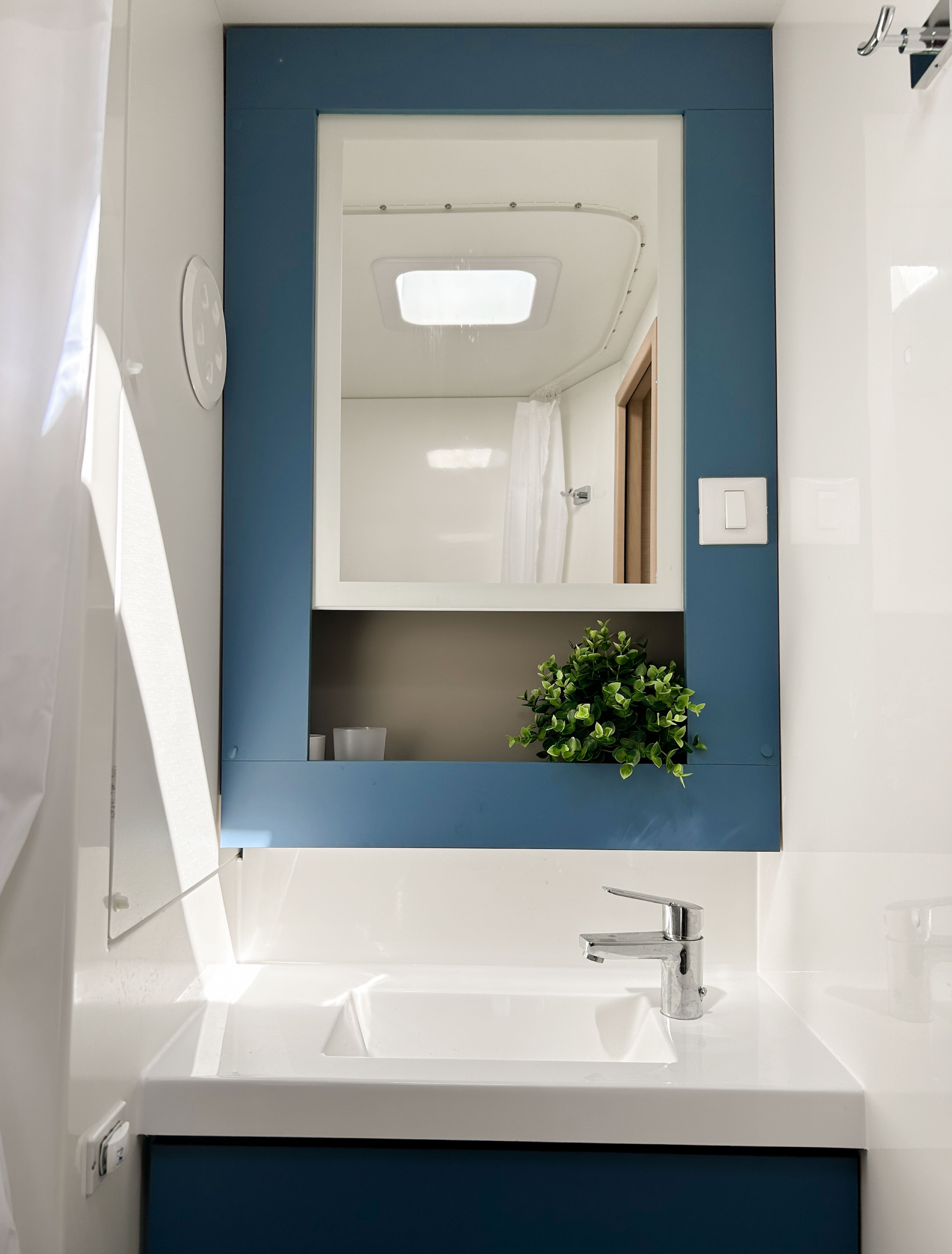 Angara - Catamaran in Adaköy