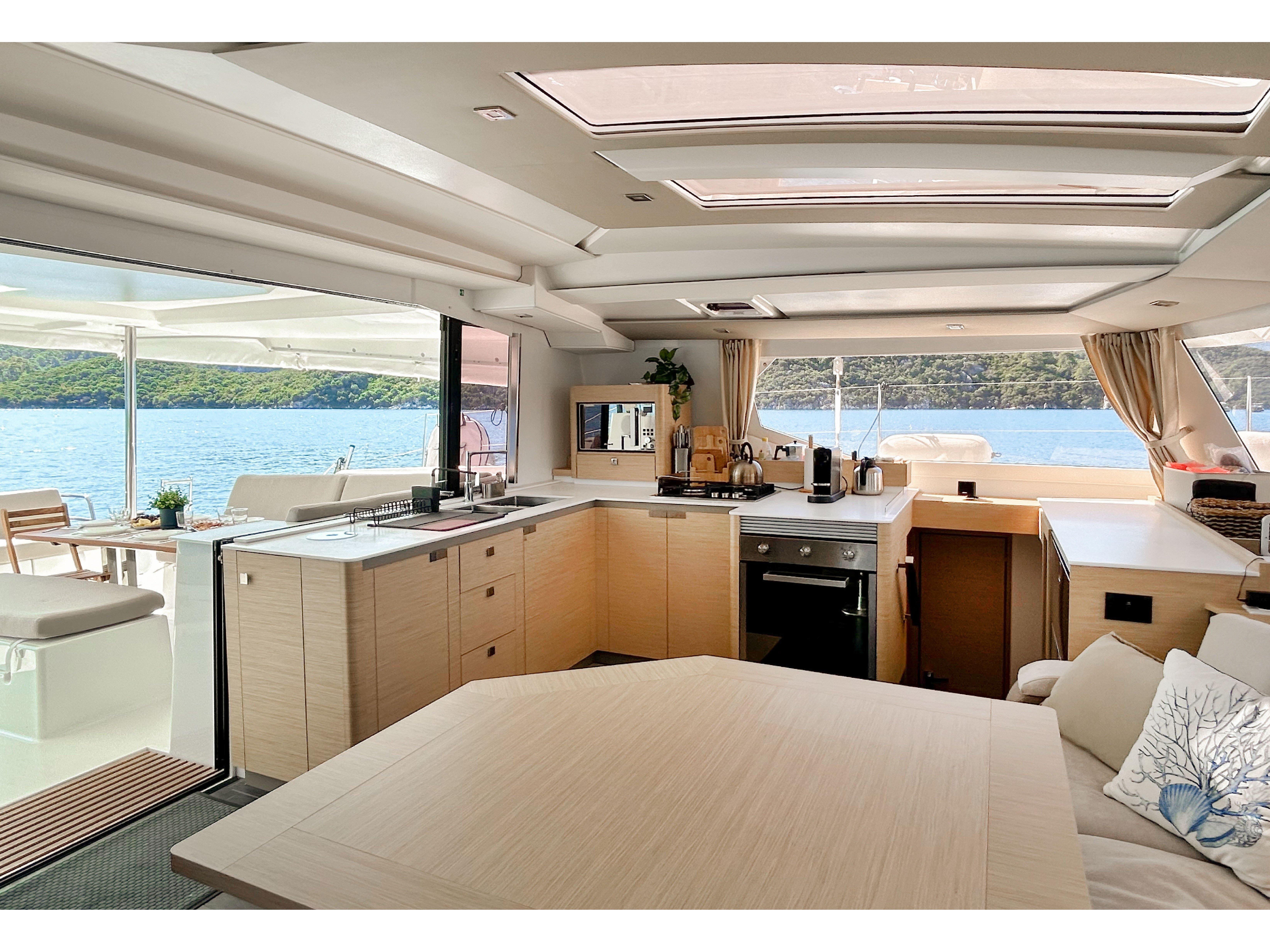 Angara - Catamaran in Adaköy