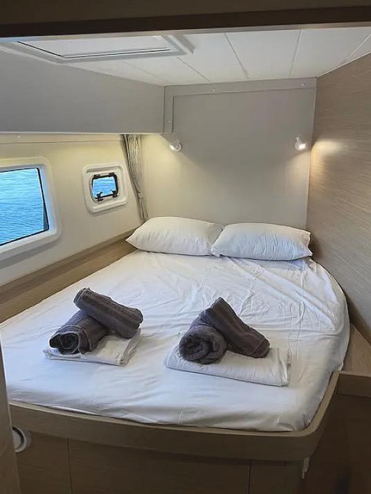 BOB - Catamaran in Alimos