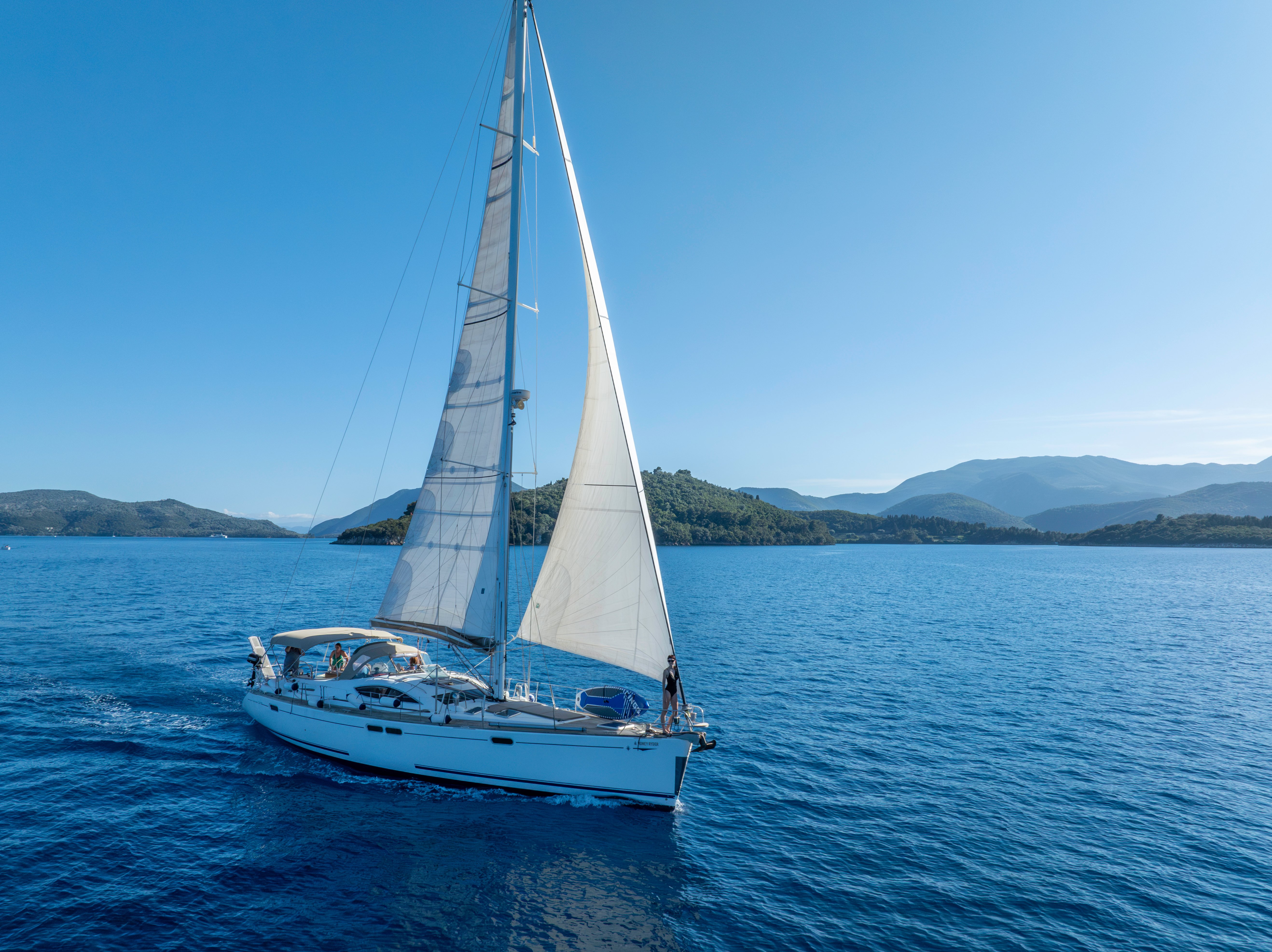 Honey Ryder - Sailboat in Alimos