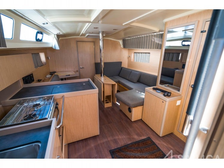 White Pearl - Sailboat in Izola