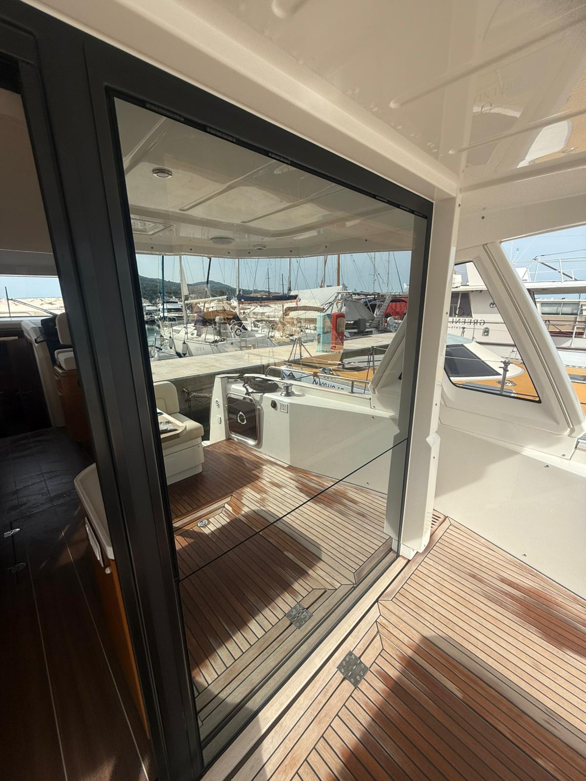 Rosa dei Venti - Motor Yacht in Rodi Garganico