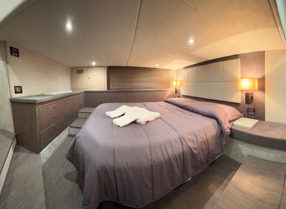 Piccerè - Motor Yacht in Salerno