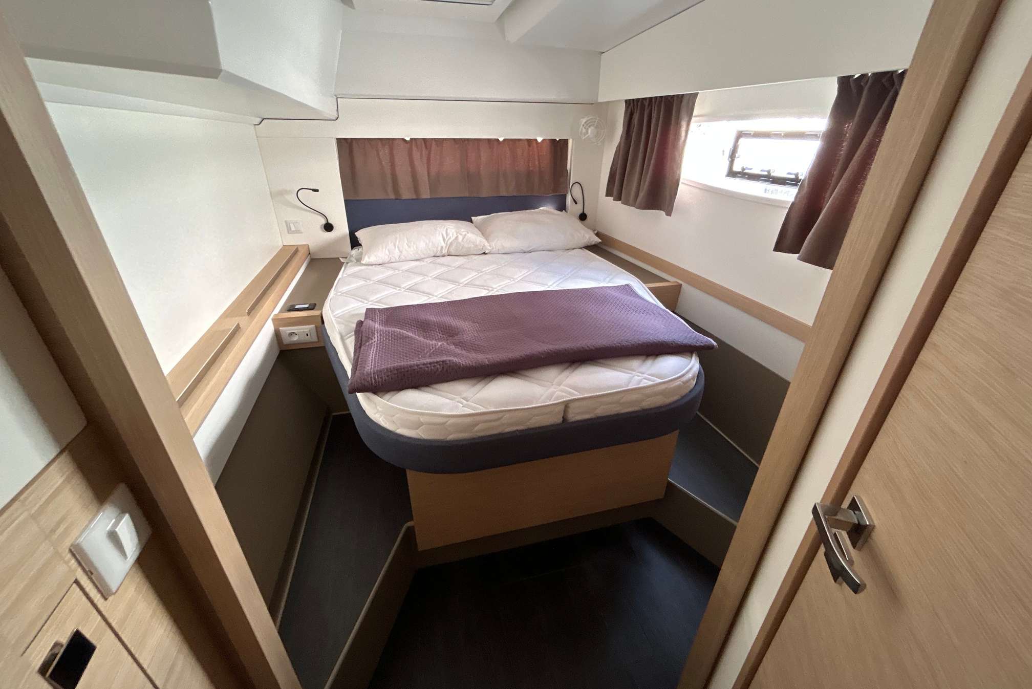 Deutz - Catamaran in Salerno