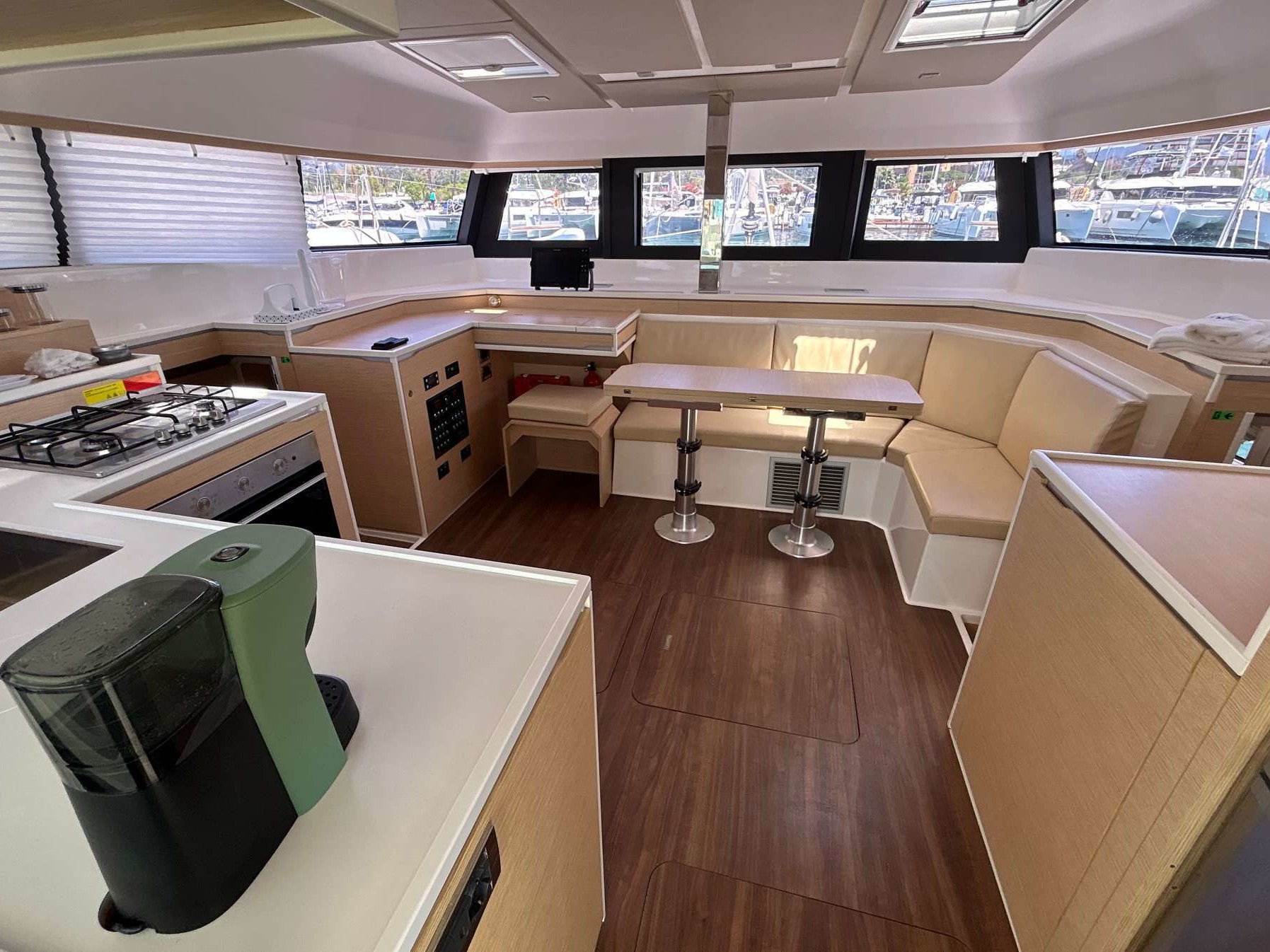 DU DU - Catamaran in Salerno