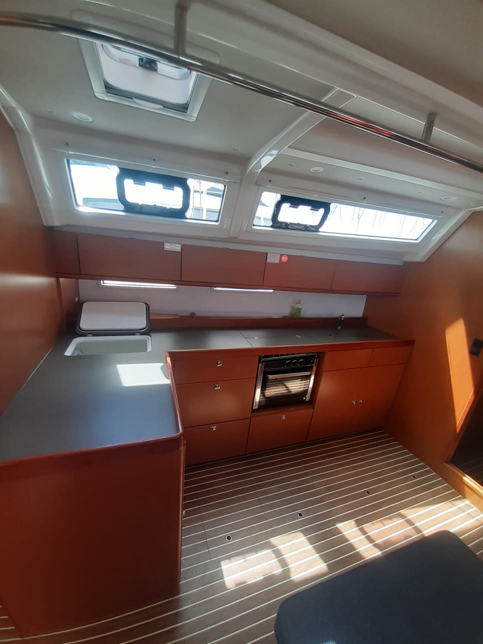 PENELOPE - Yelkenli içinde Bibinje