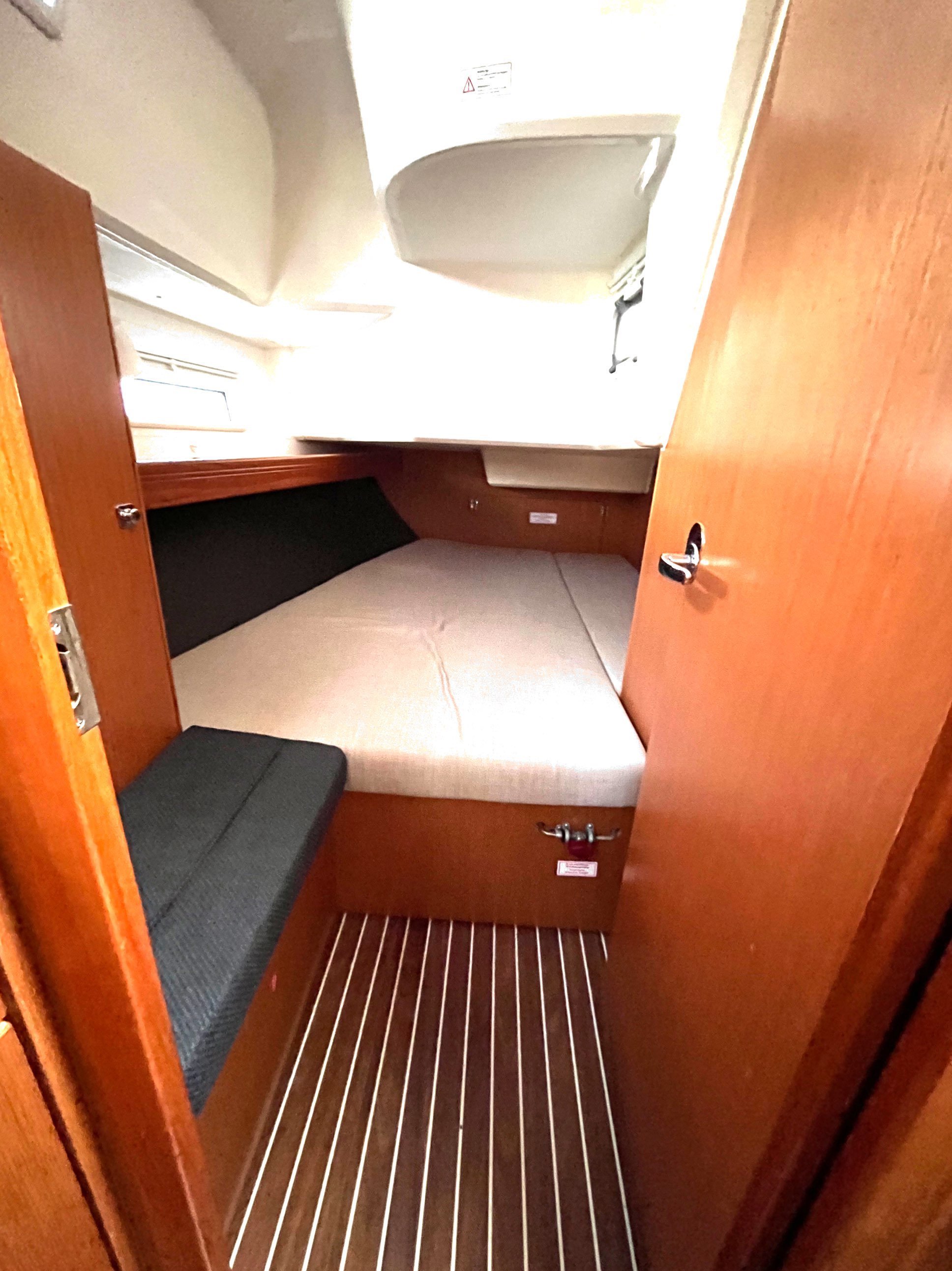 AMALIA - Yelkenli içinde Bibinje