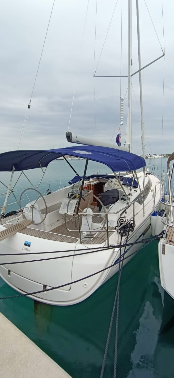 AMALIA - Yelkenli içinde Bibinje