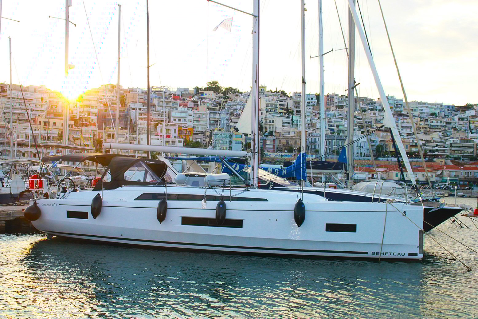 Maranel - Sailboat in Nisi