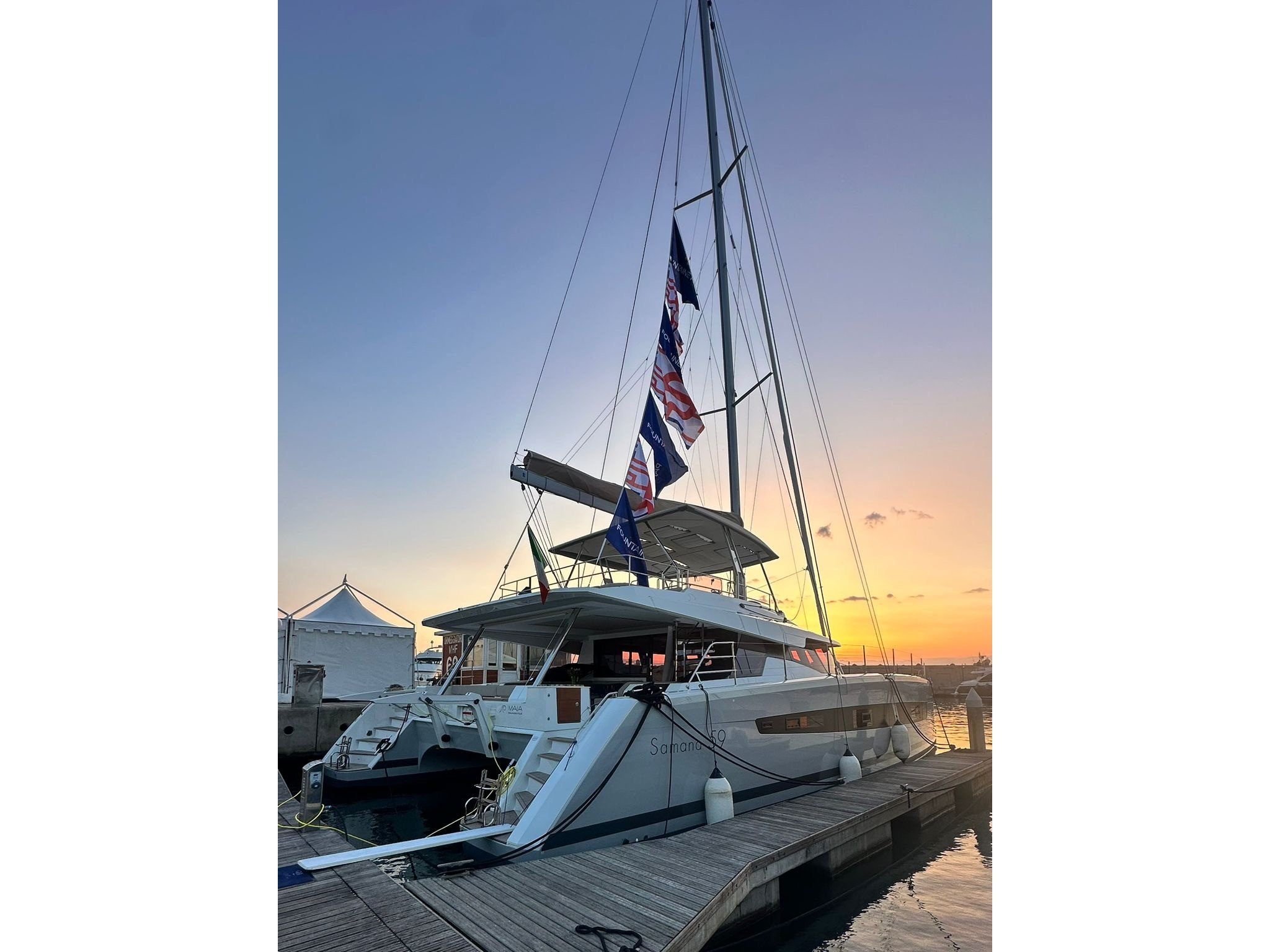 Premium + - Katamaran içinde Città Metropolitana di Napoli