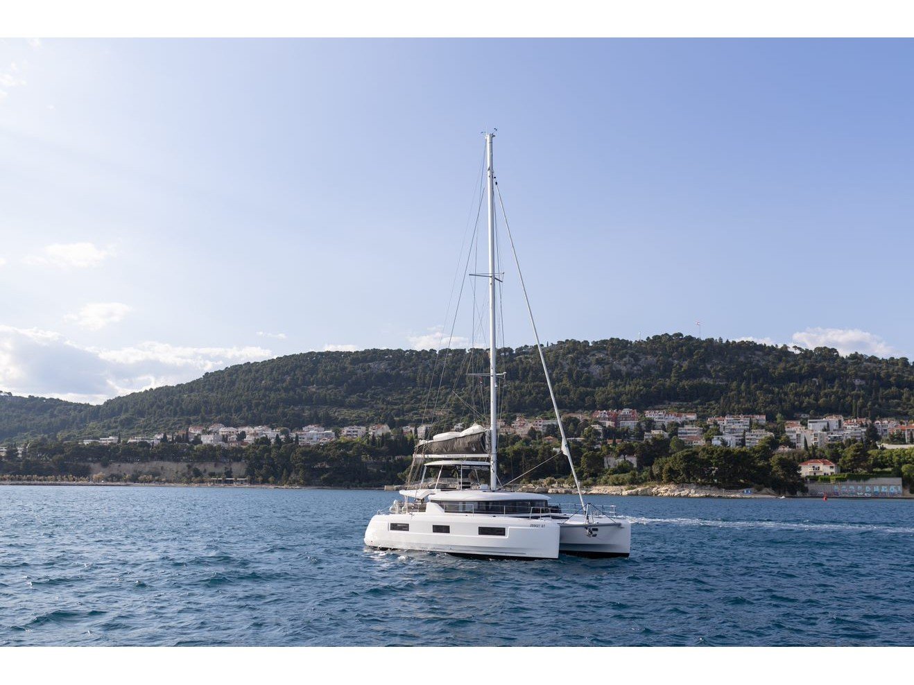 SKYFALL - Catamaran in Split